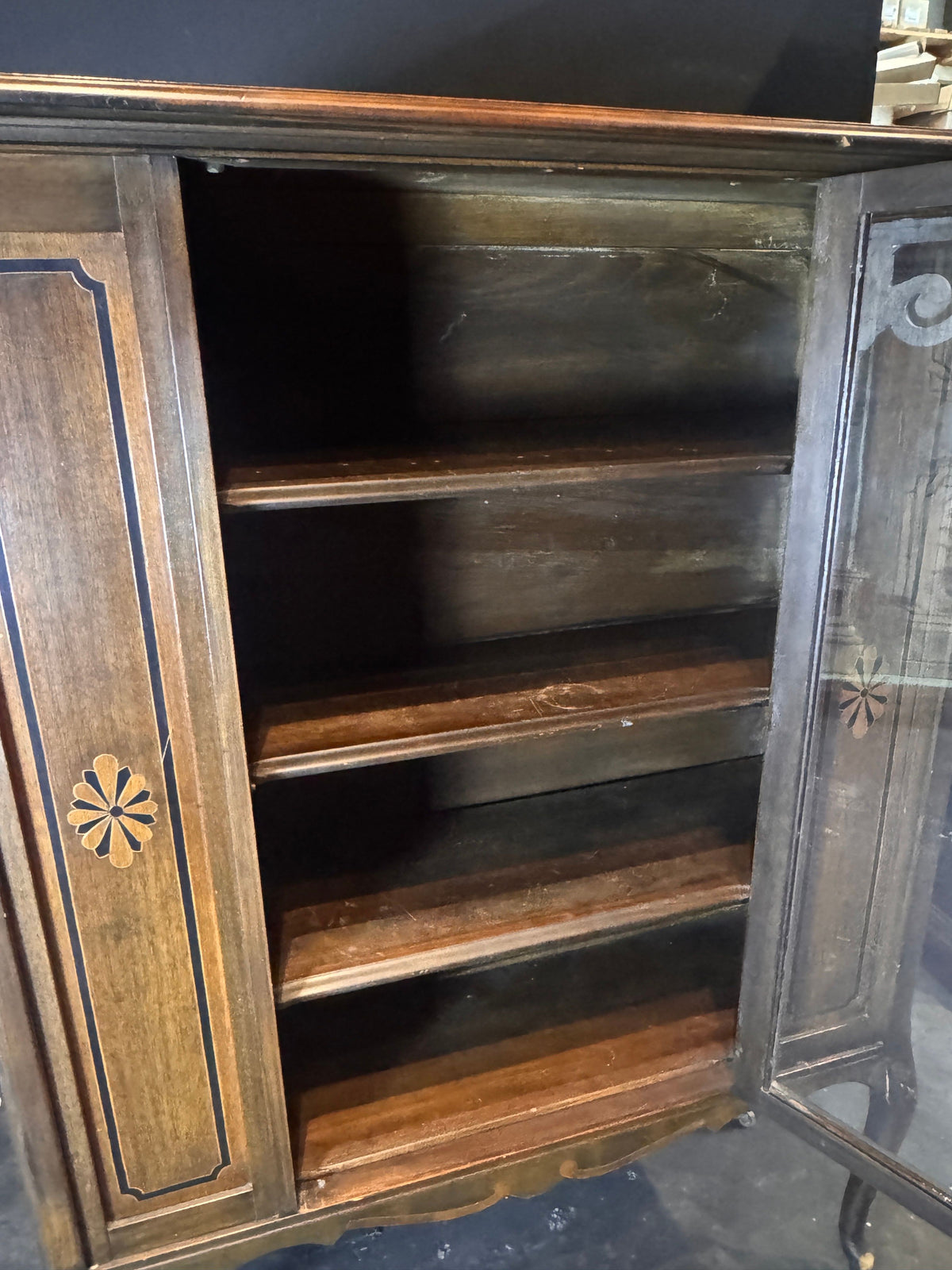 Antique Queen Anne Style Walnut Display Cabinet Bookcase Curio, c. 1920s