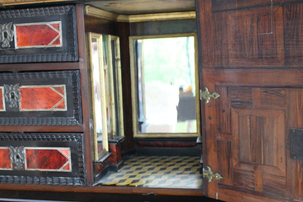 Antique 17th Century Dutch Travelling Chest made in the Netherlands in c. 1680 with 18th Cent Chinoiseries Stand c. 1700s