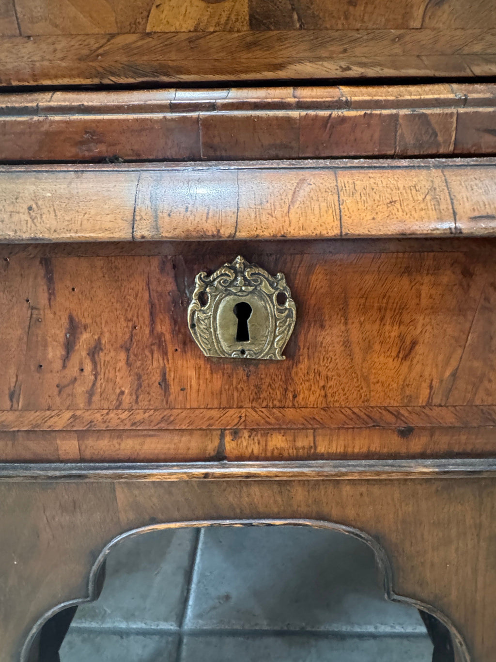 Antique William and Mary Burl Walnut Chest on Stand with Original Bronze Hardware and Cannonball Feet, Late 17th Century