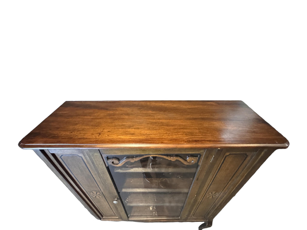 Antique Queen Anne Style Walnut Display Cabinet Bookcase Curio, c. 1920s