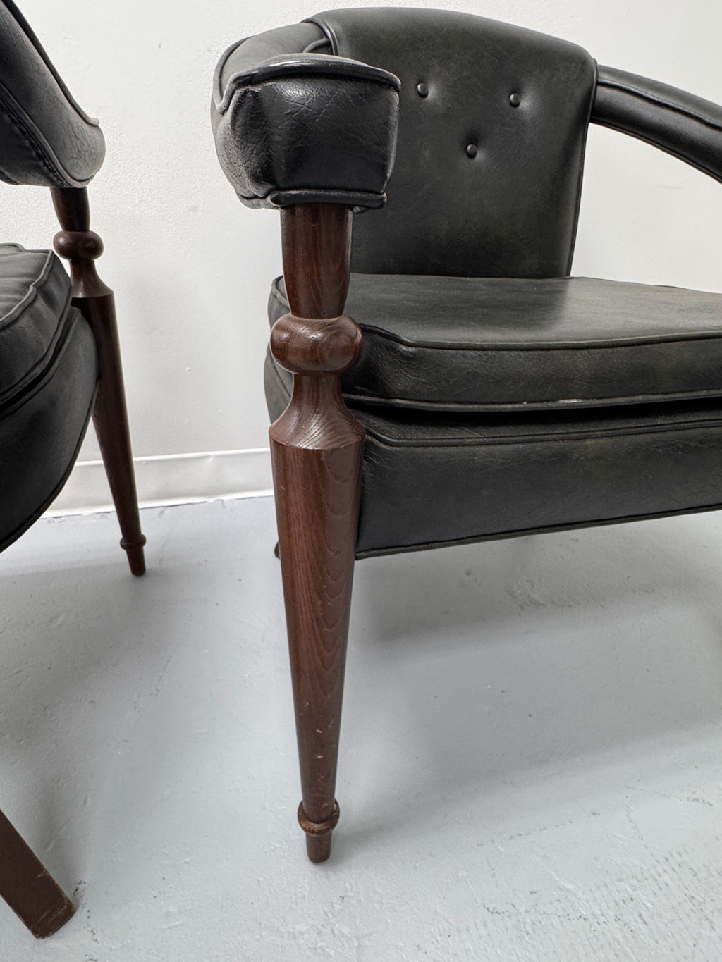 Vintage Tufted Leather Barrel-Back Tub Armchairs, Pair, c. 1970s