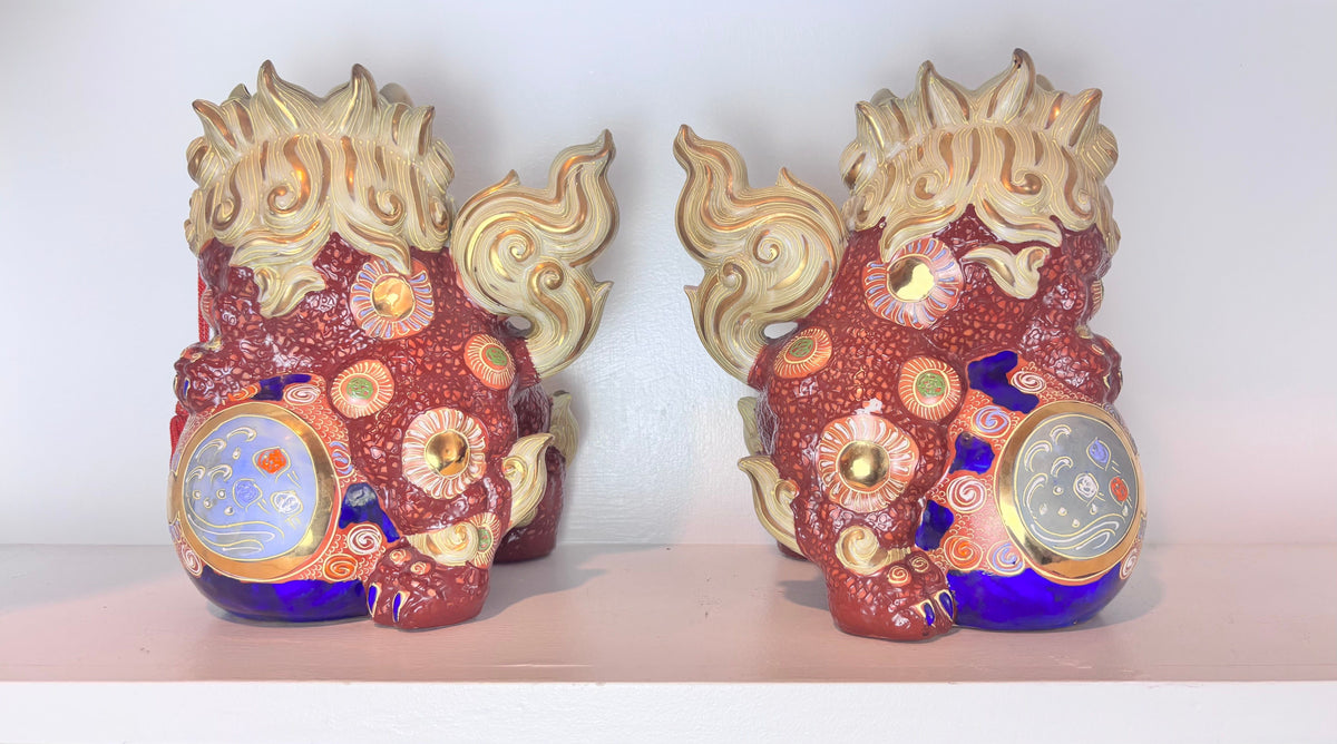 Vintage Japanese Kutani Ware Foo Dog Guardian Lion Figurines, Pair, Mid-20th Century