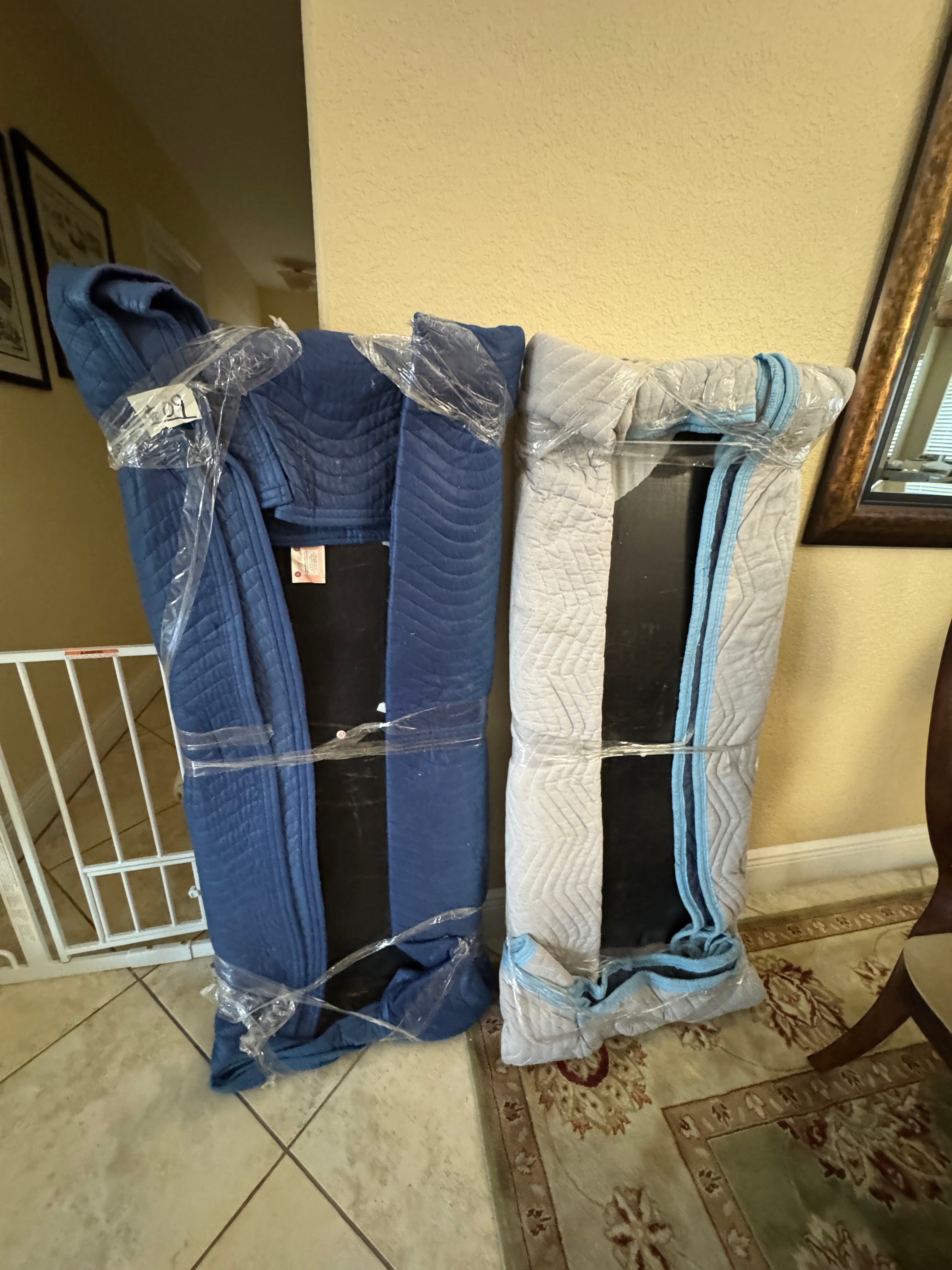 Thomasville Lumine Collection Dining Table with Double Pedestal, 8 Upholstered Chairs and Three Leaf Extension