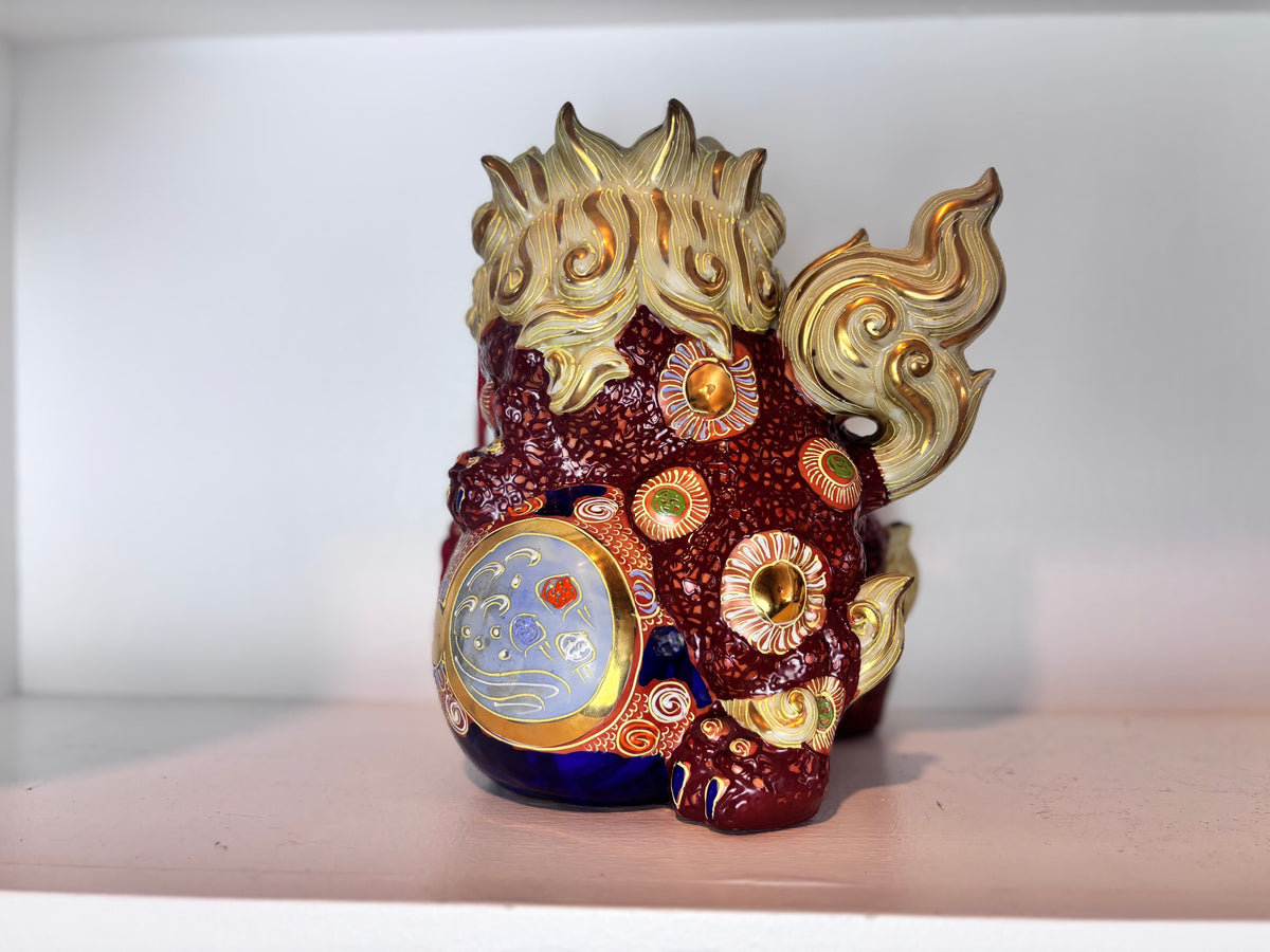 Vintage Japanese Kutani Ware Foo Dog Guardian Lion Figurines, Pair, Mid-20th Century