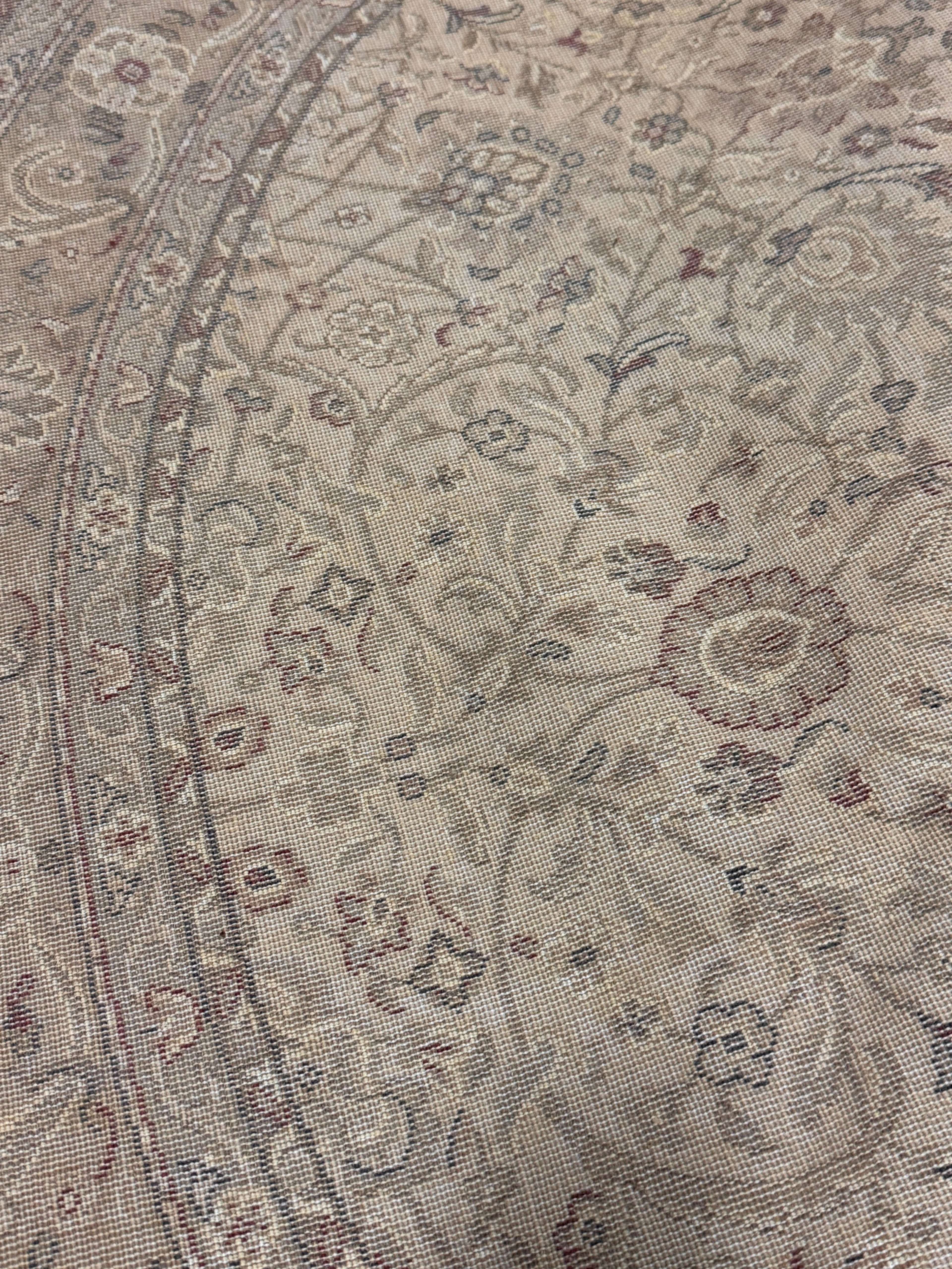 Vintage Karastan Persian Renaissance #39 Round Area Rug – 62", c. 2000–2009