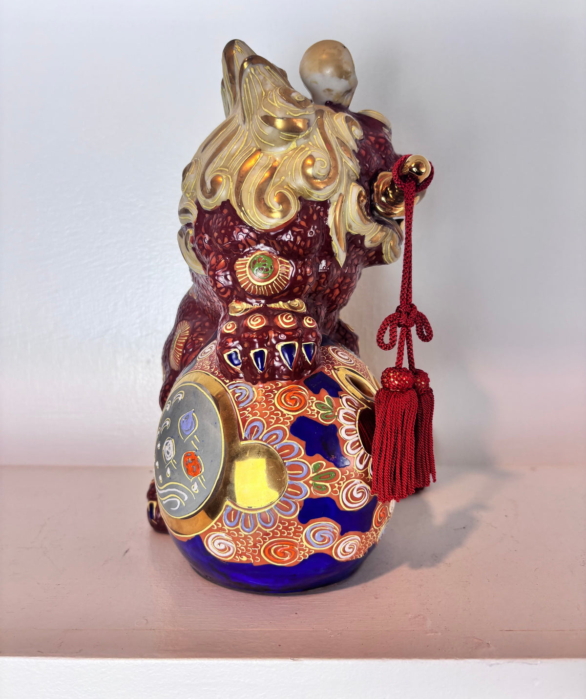 Vintage Japanese Kutani Ware Foo Dog Guardian Lion Figurines, Pair, Mid-20th Century
