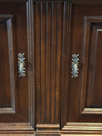 Bernhardt Traditional Breakfront China Cabinet with Glass Display, c. 1990s