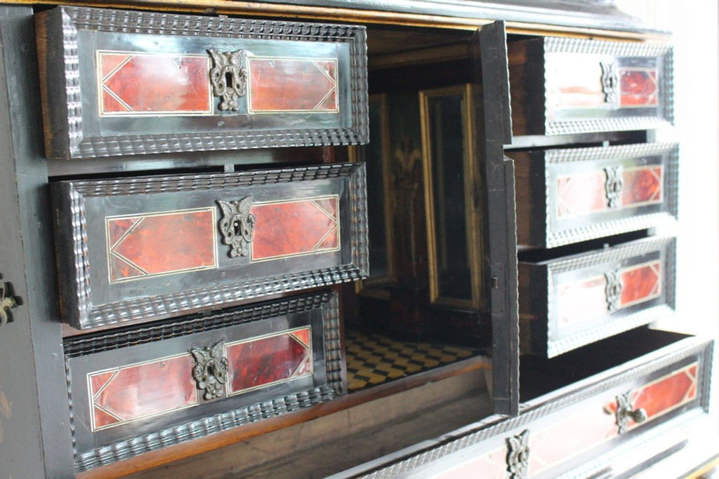 Antique 17th Century Dutch Travelling Chest made in the Netherlands in c. 1680 with 18th Cent Chinoiseries Stand c. 1700s