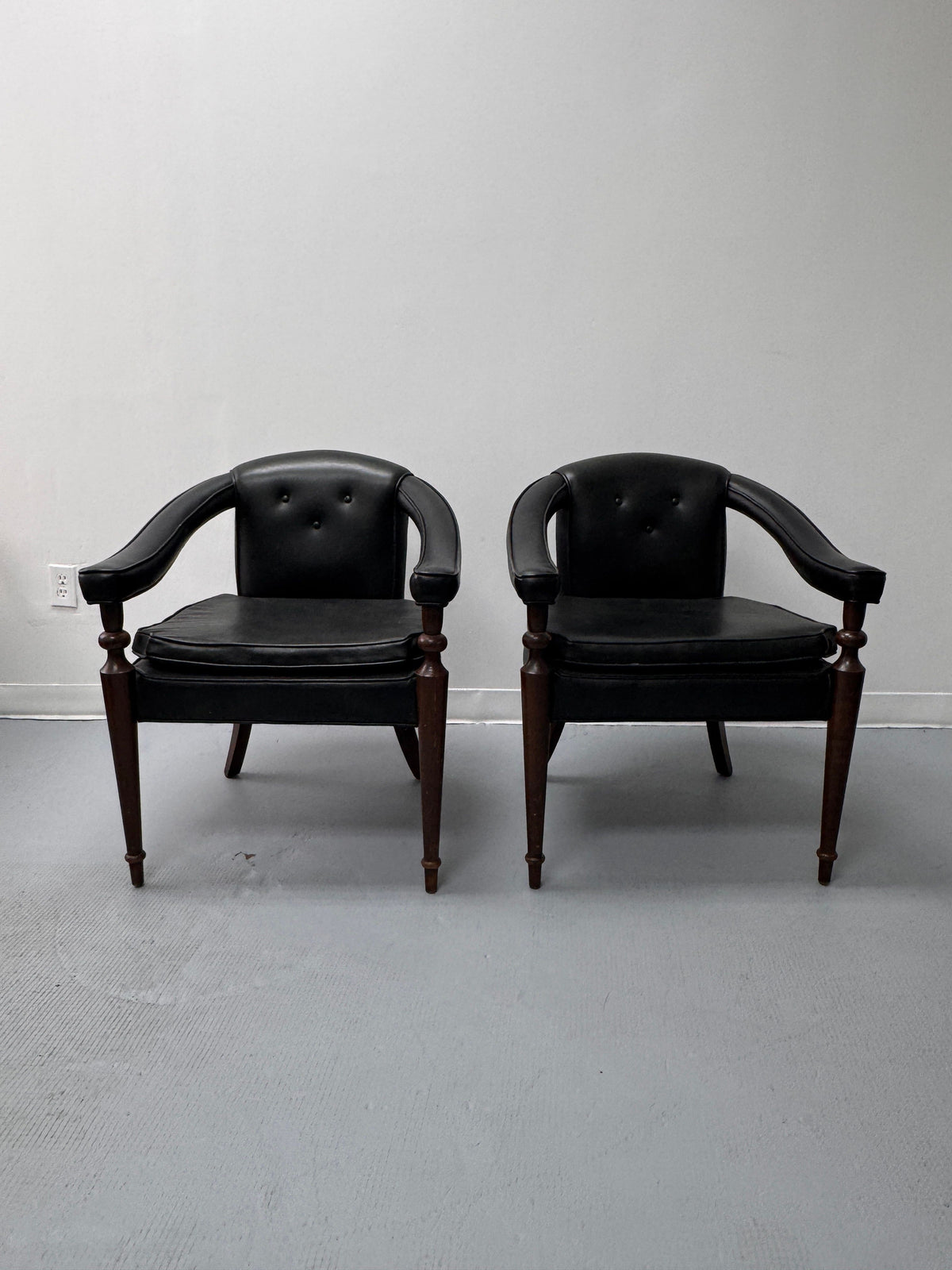 Vintage Tufted Leather Barrel-Back Tub Armchairs, Pair, c. 1970s