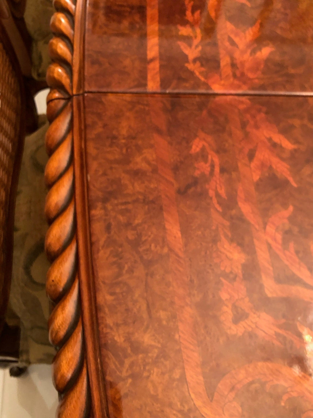 Traditional Lacquered Italian Dining Table Set