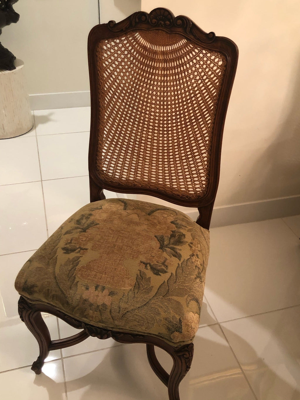 Traditional Lacquered Italian Dining Table Set