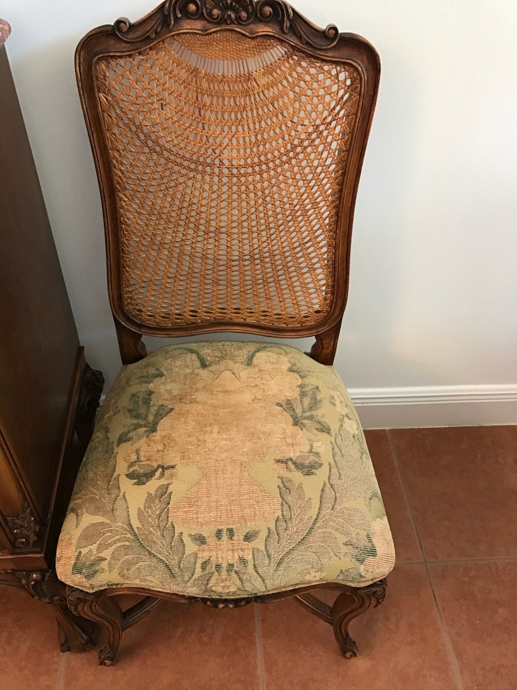 Traditional Lacquered Italian Dining Table Set