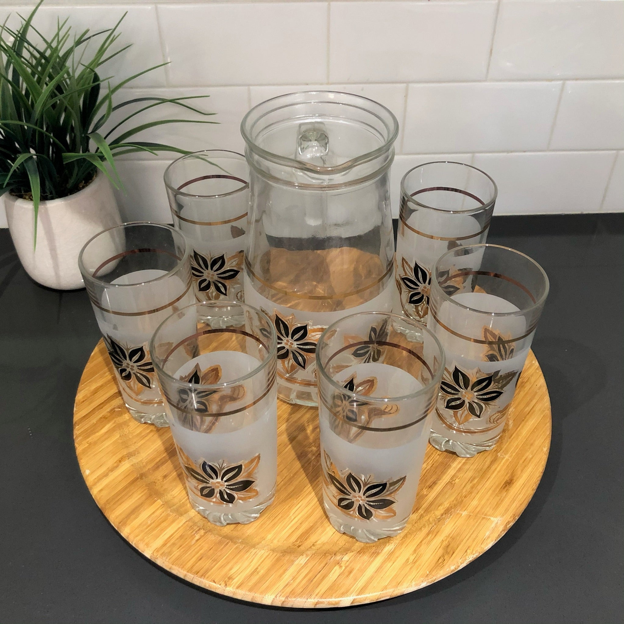 Cerve Italy De ValBor Hostess Set: Pitcher & Glasses