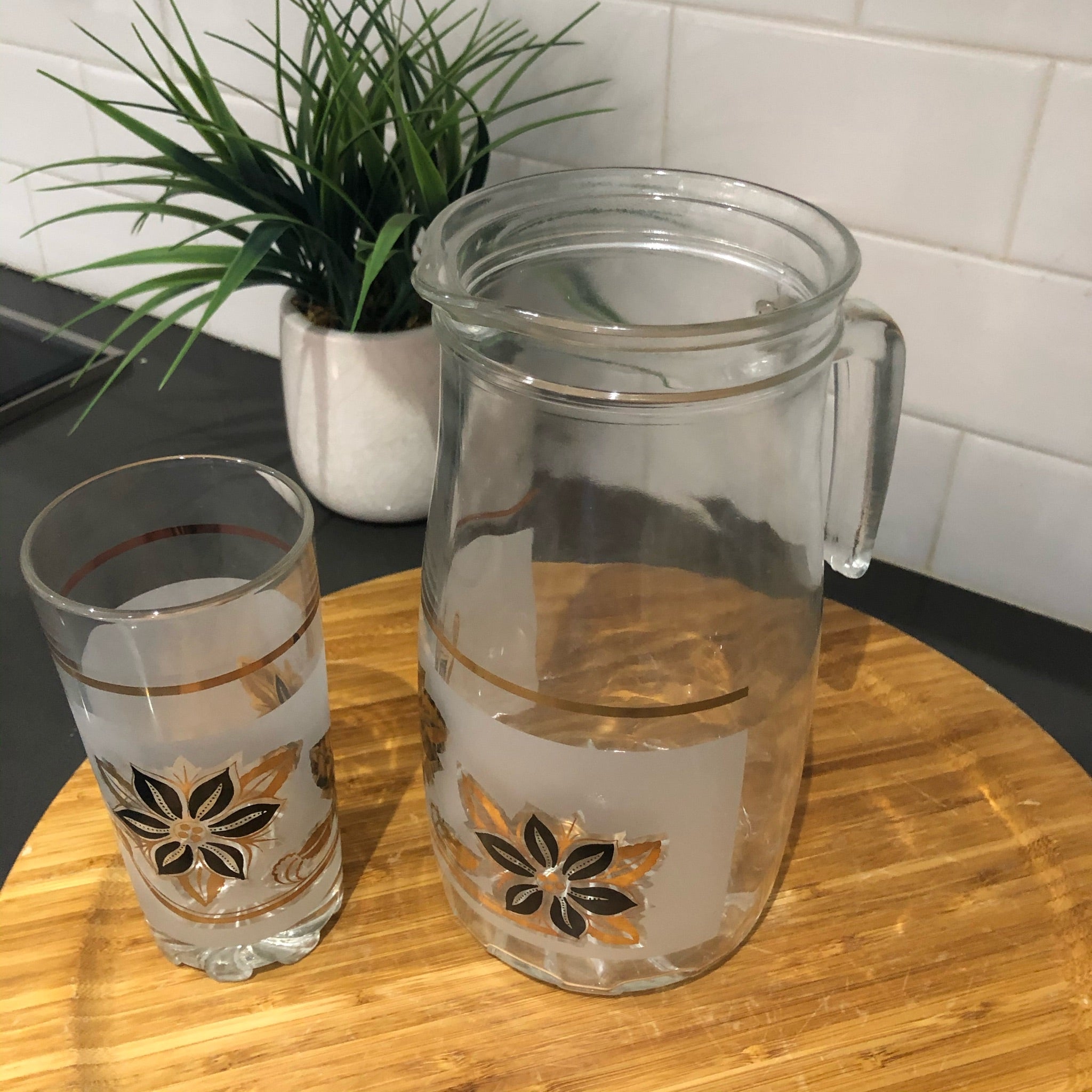 Cerve Italy De ValBor Hostess Set: Pitcher & Glasses