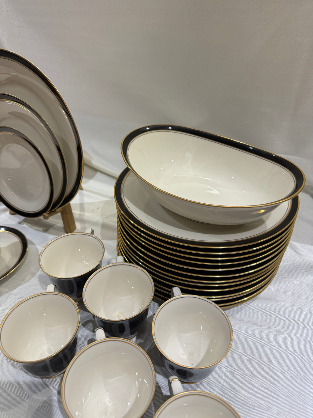 Noritake Ivory China - Model 7274 Ivory & Ebony, Made in Japan - 11 Place Settings - Sold as a Set