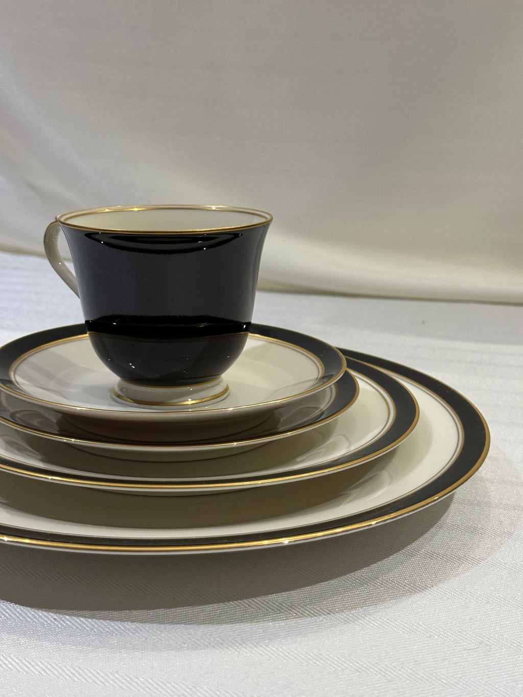 Noritake Ivory China - Model 7274 Ivory & Ebony, Made in Japan - 11 Place Settings - Sold as a Set