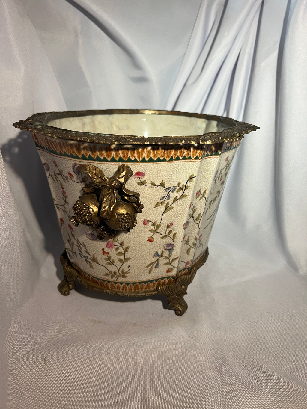 Vintage William Lowe 1895 Large Porcelain Planter