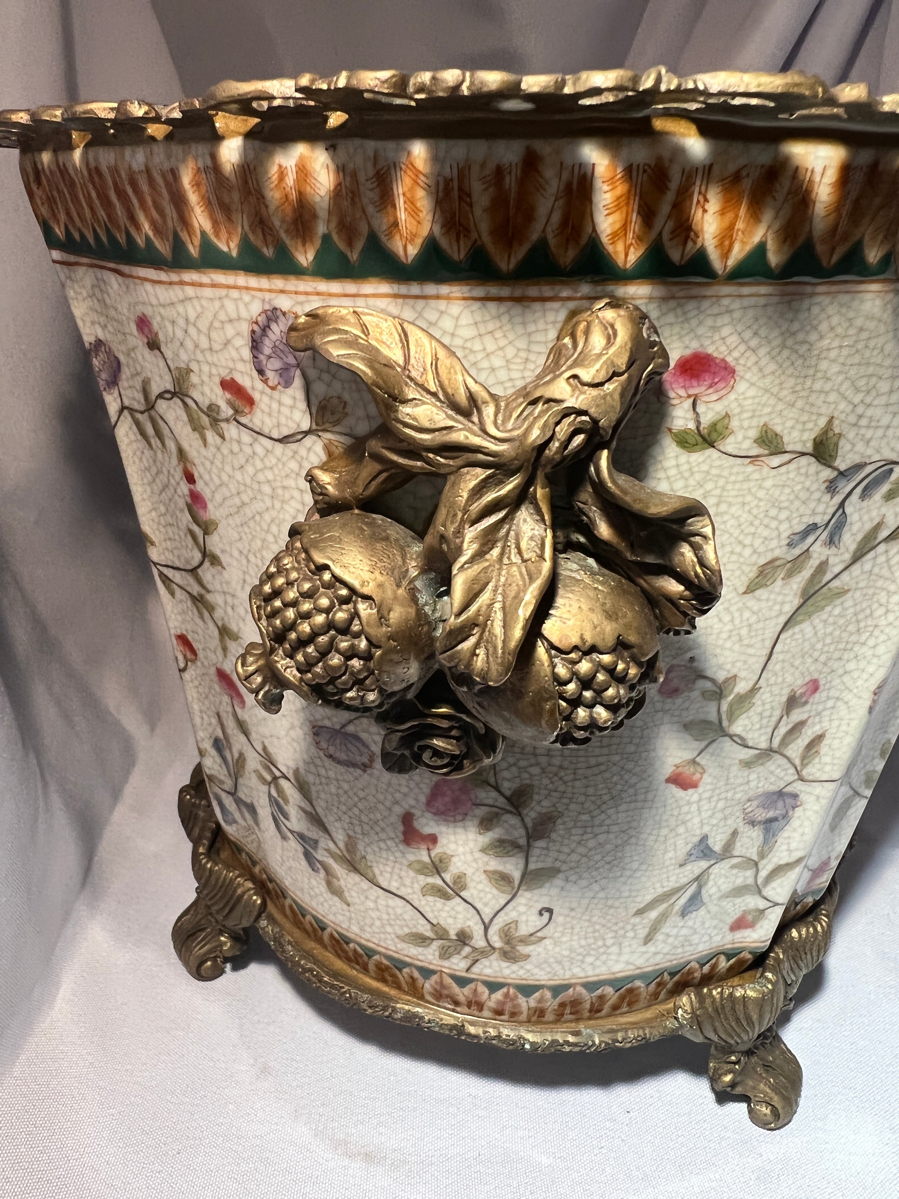 Vintage William Lowe 1895 Large Porcelain Planter