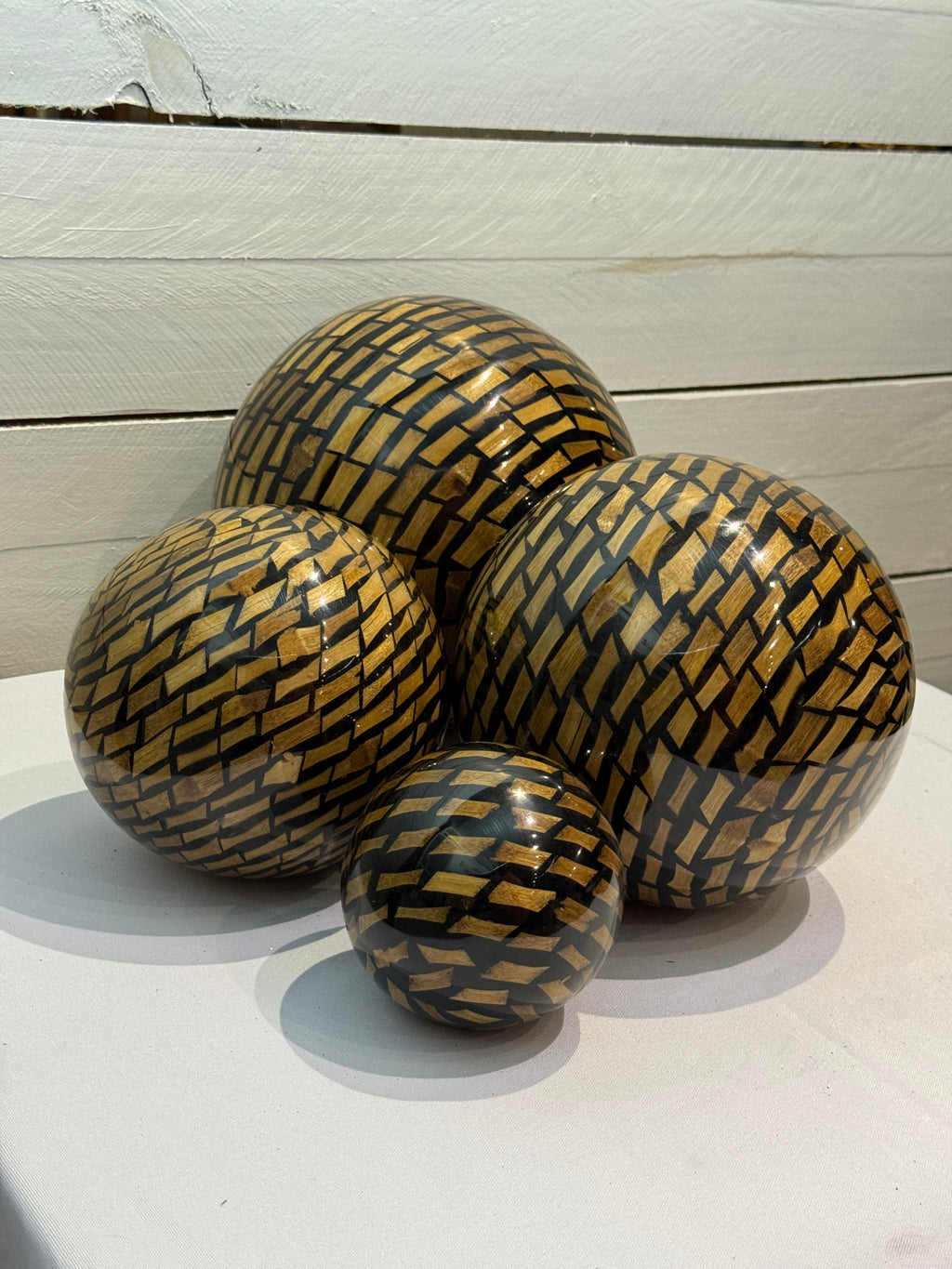 Flamant Suther Deco Balls with Stripe Detail - Set of 4