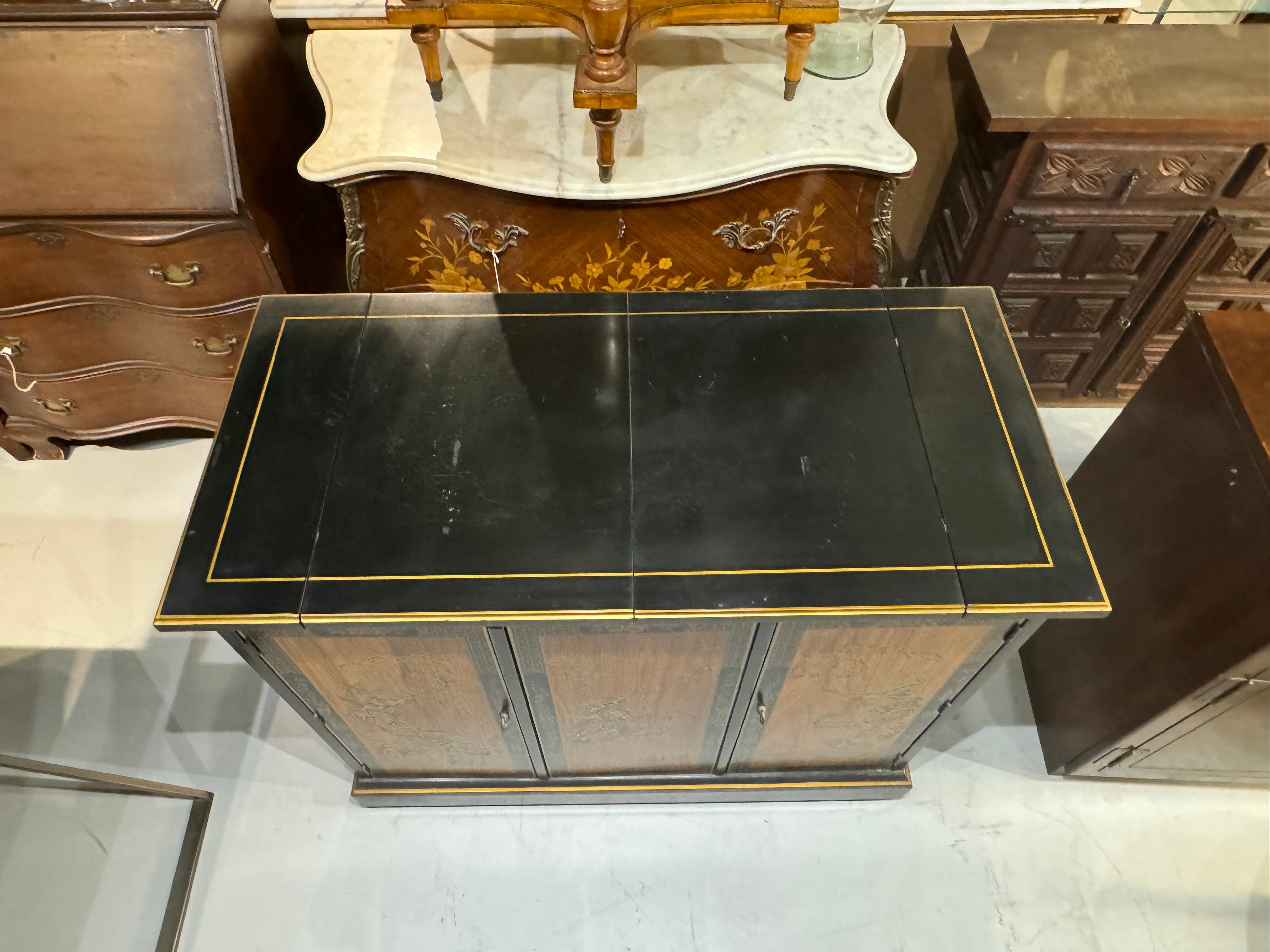 Drexel Et Cetera Collection Black Lacquer Chinoiserie Buffet Server with Flip Top