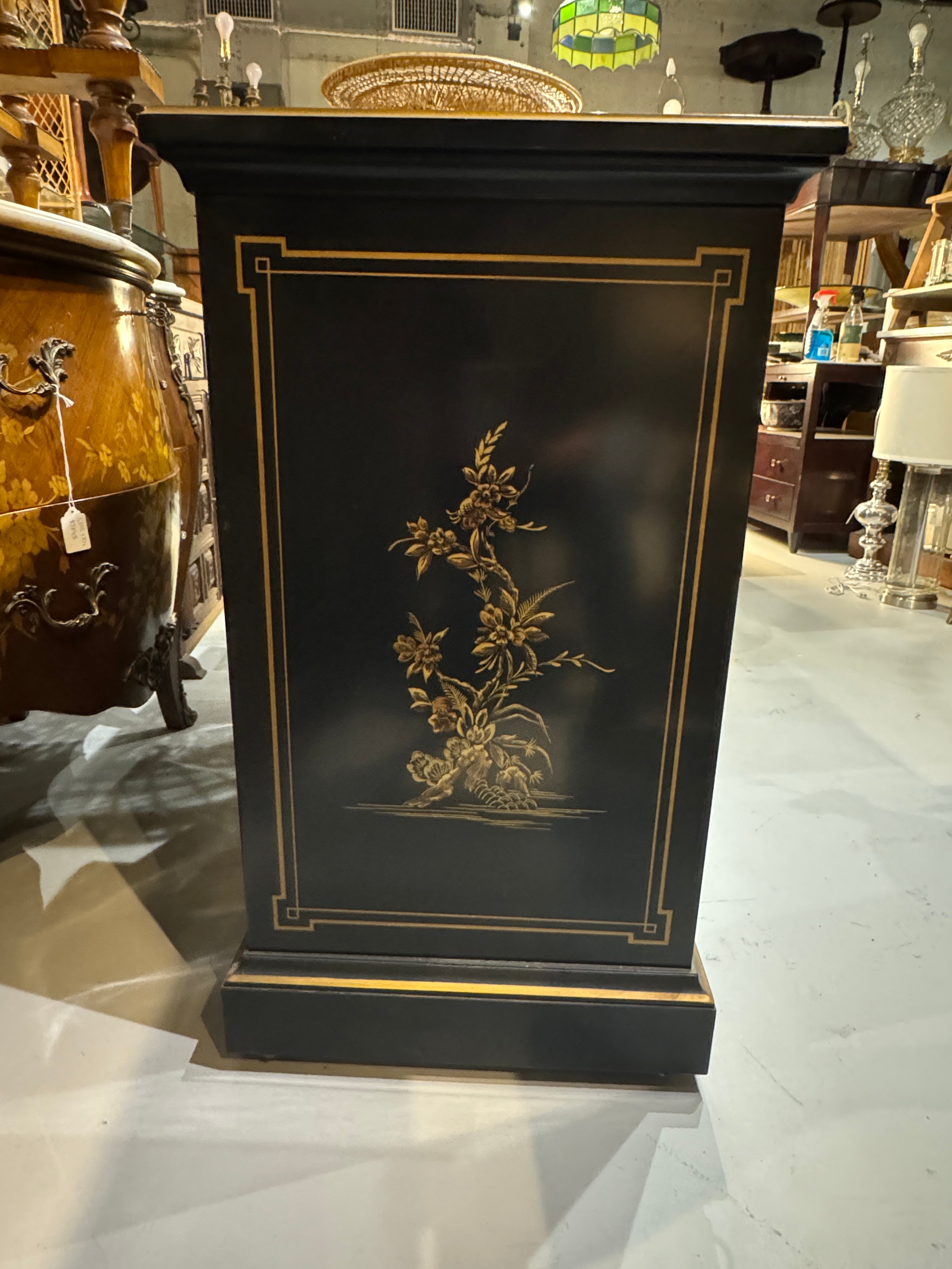 Drexel Et Cetera Collection Black Lacquer Chinoiserie Buffet Server with Flip Top