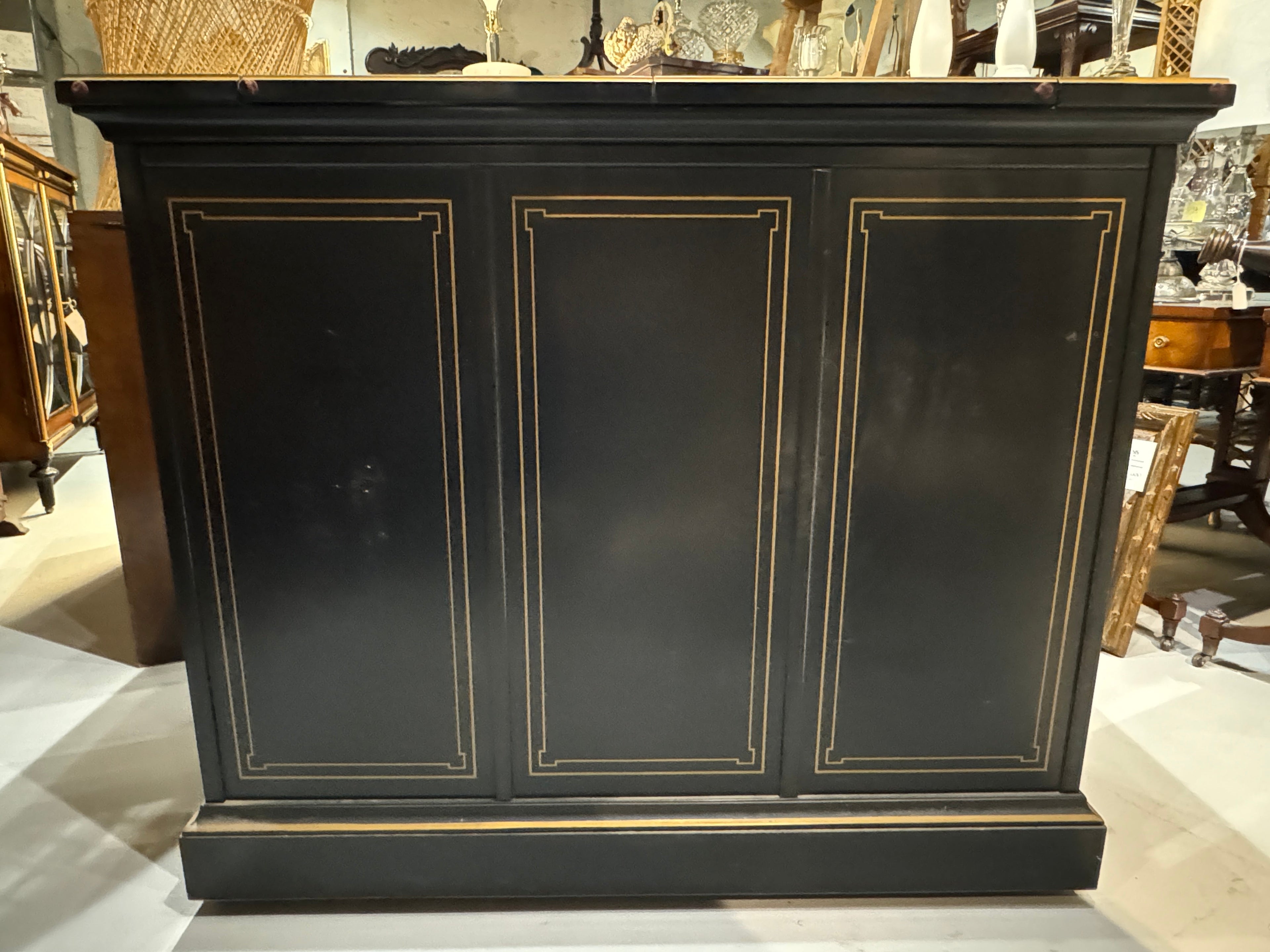 Drexel Et Cetera Collection Black Lacquer Chinoiserie Buffet Server with Flip Top