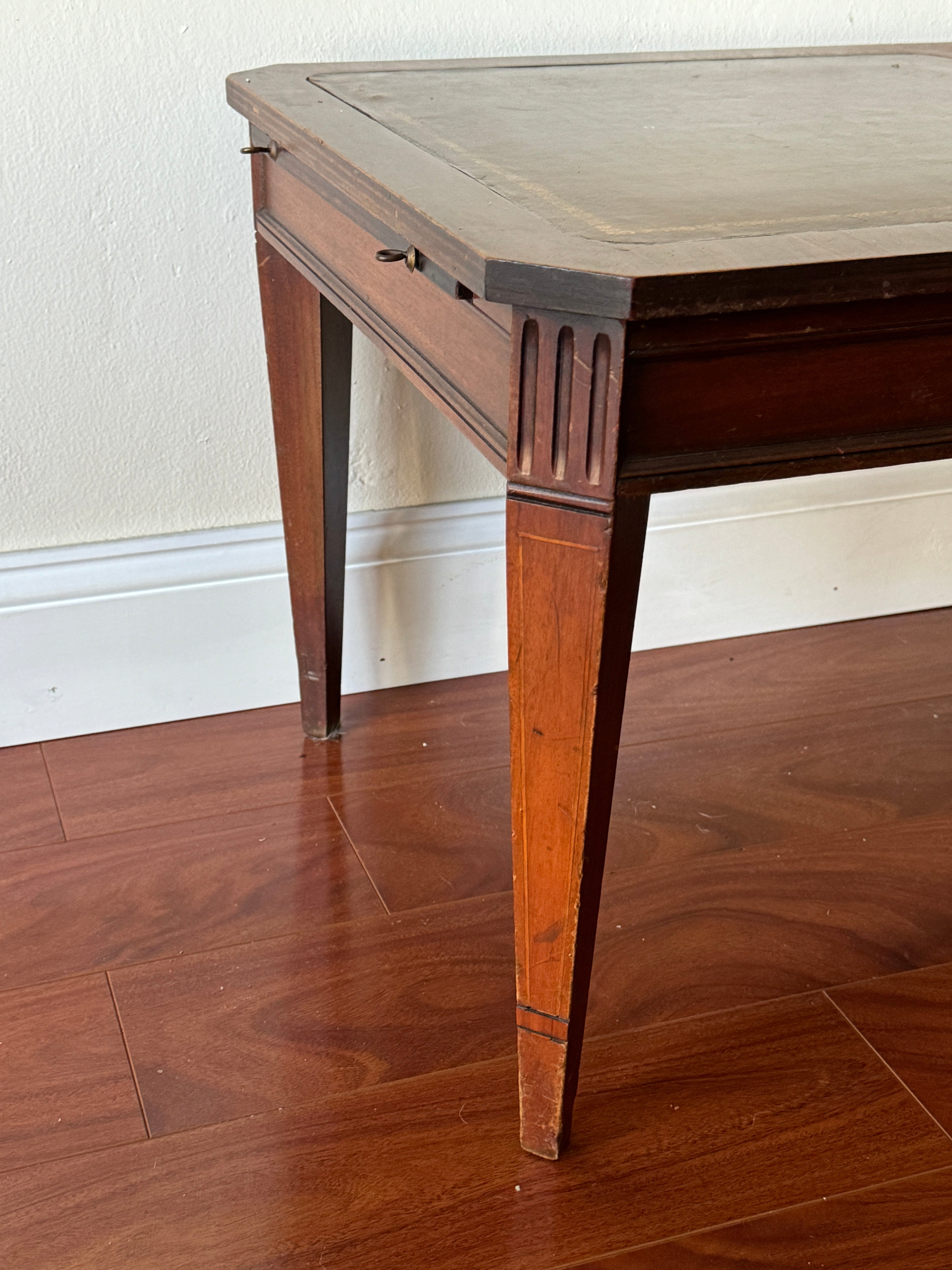 Vintage Regency Style Leather Top Expandable Table