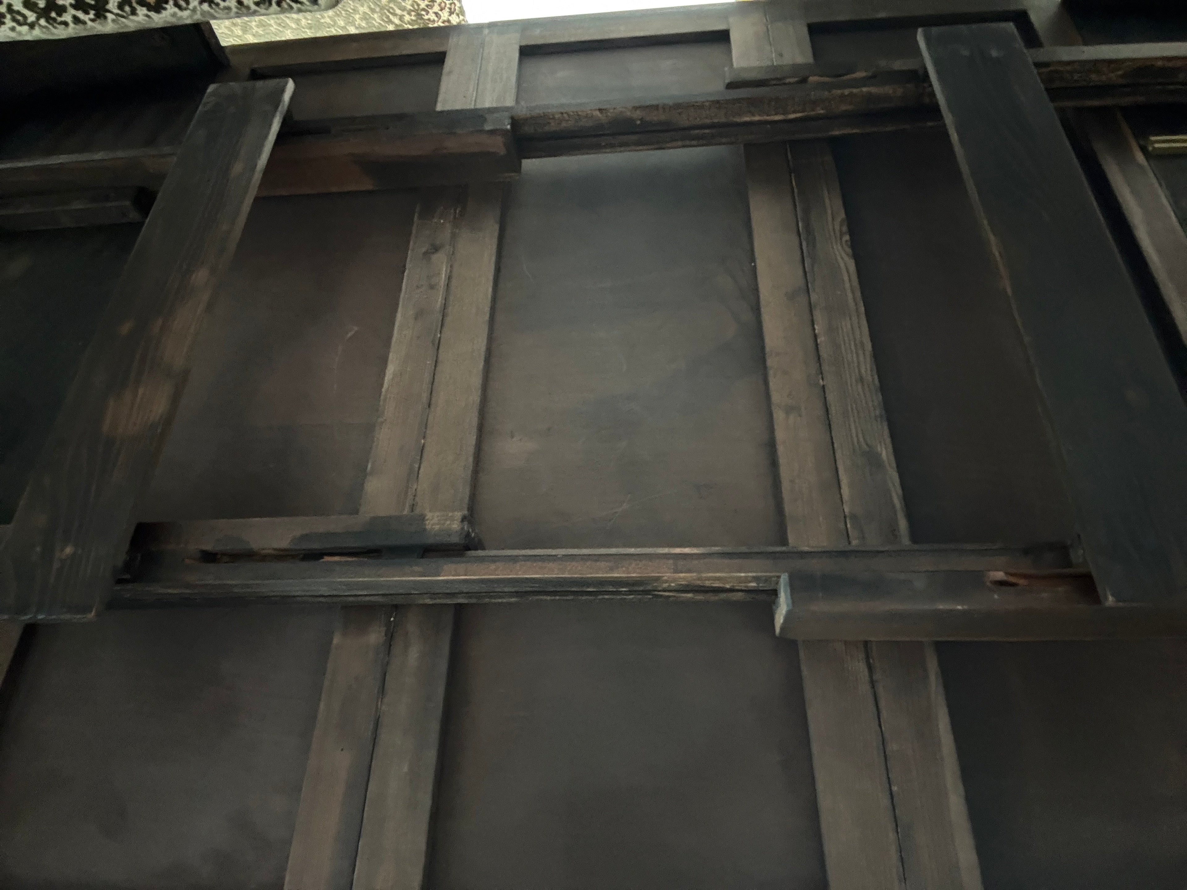 Victorian Carved Mahogany Clawfoot Extension Table with 6 Upholstered Chairs