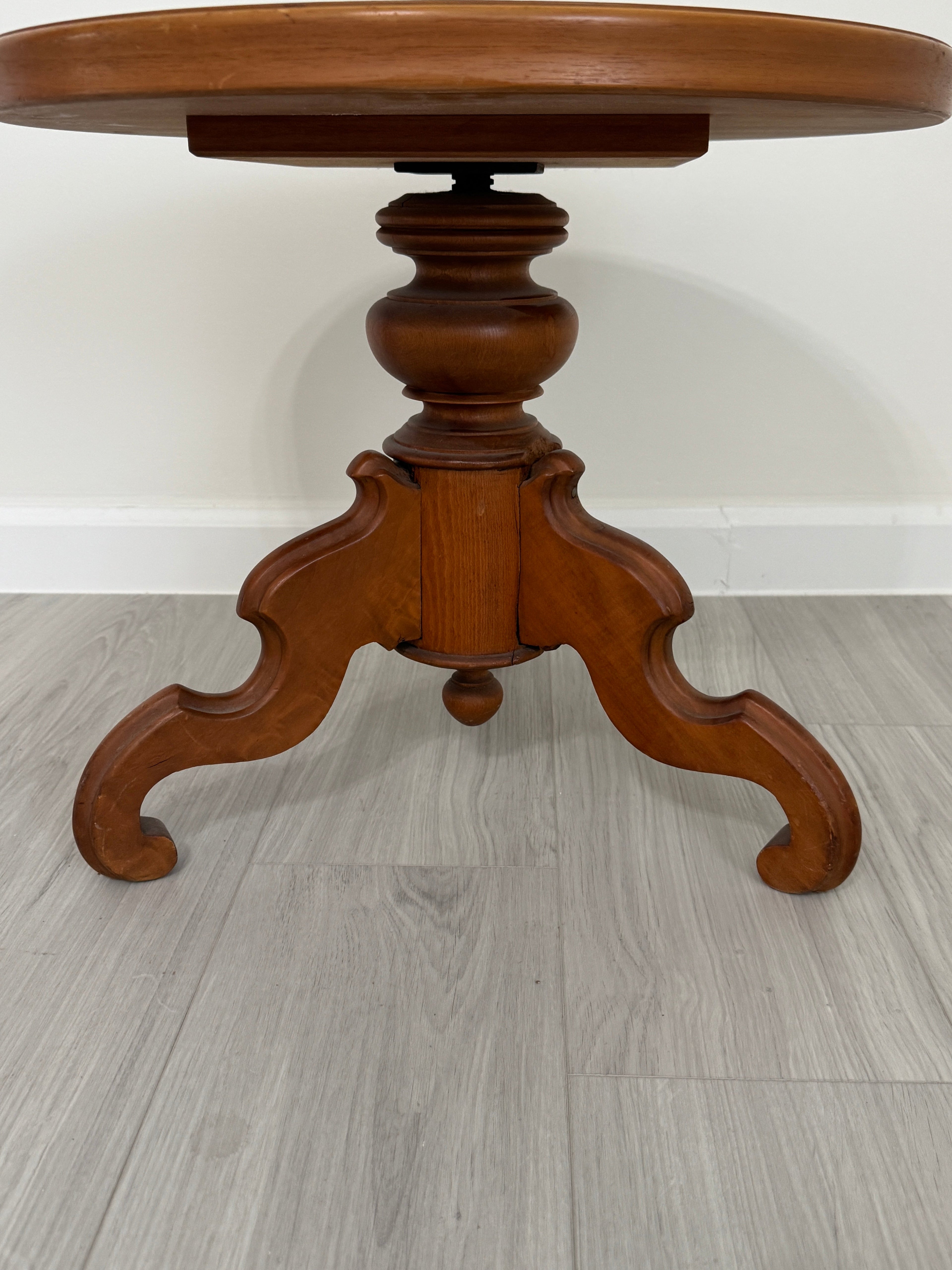 Antique Victorian Pedestal Parlor Side Table