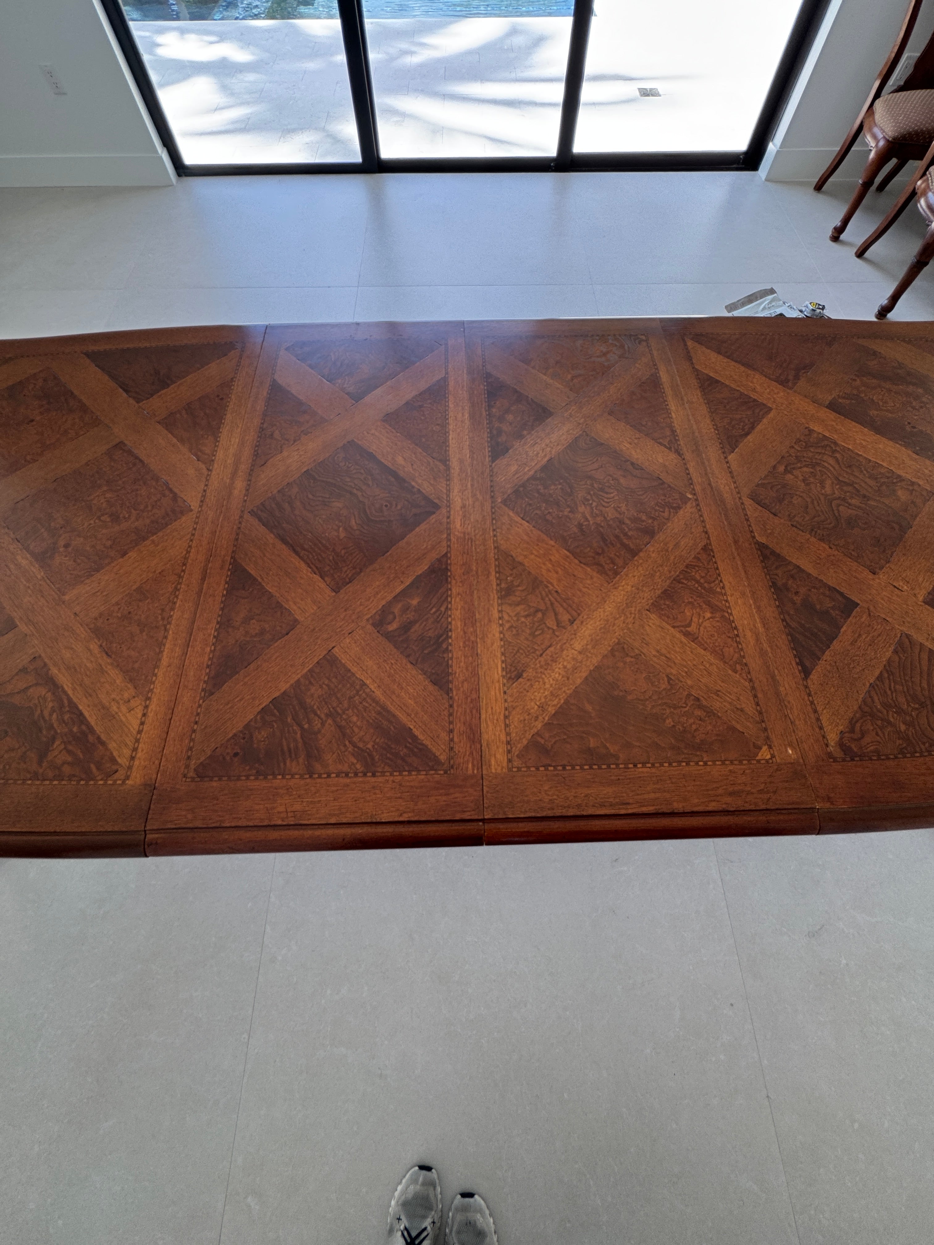 Thomasville Burl Oak British Gentry Collection Dining Table with Two Extension Leaves