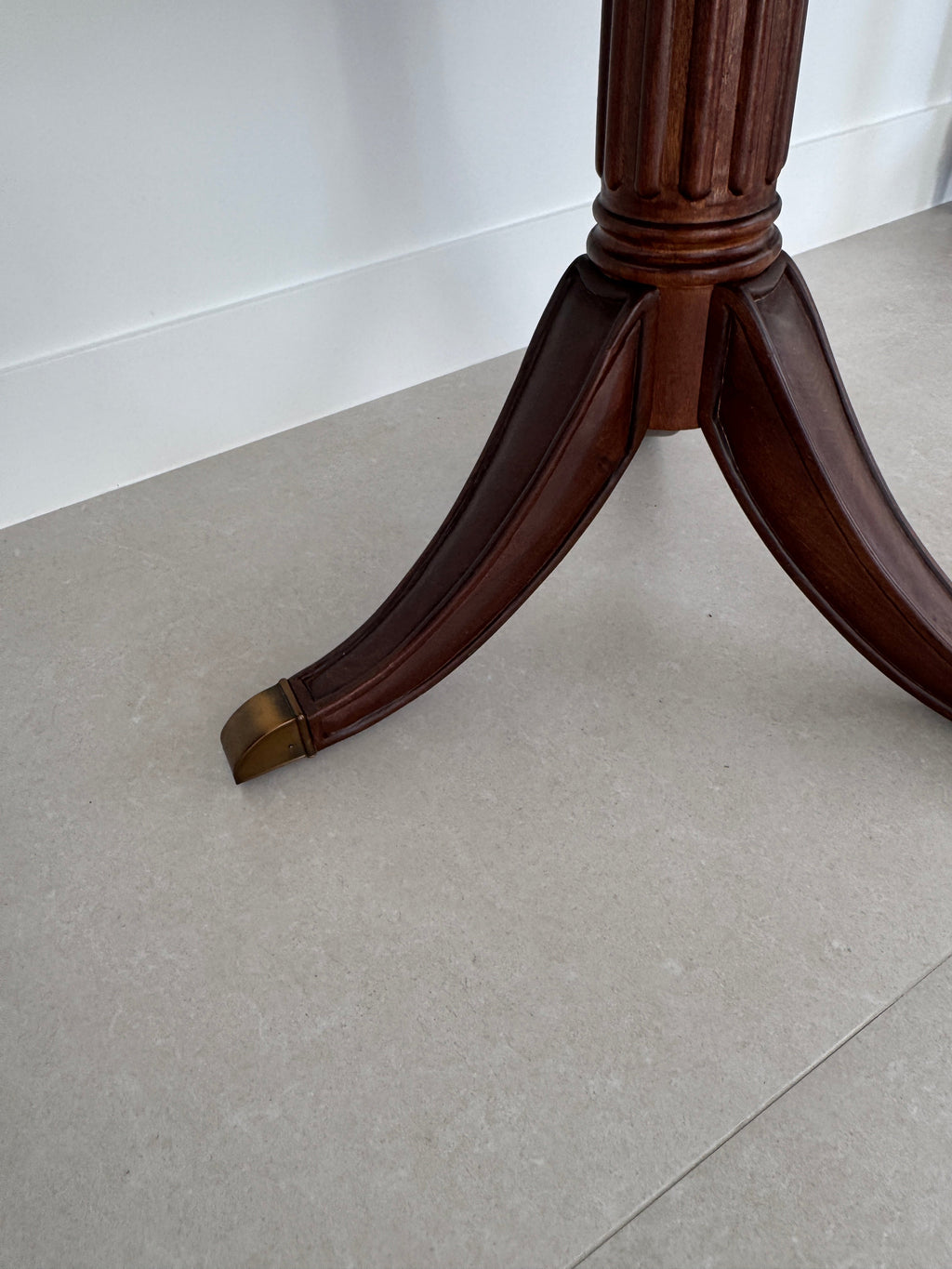 Vintage Schnadig Mahogany Pedestal Round End Table or Drum Table