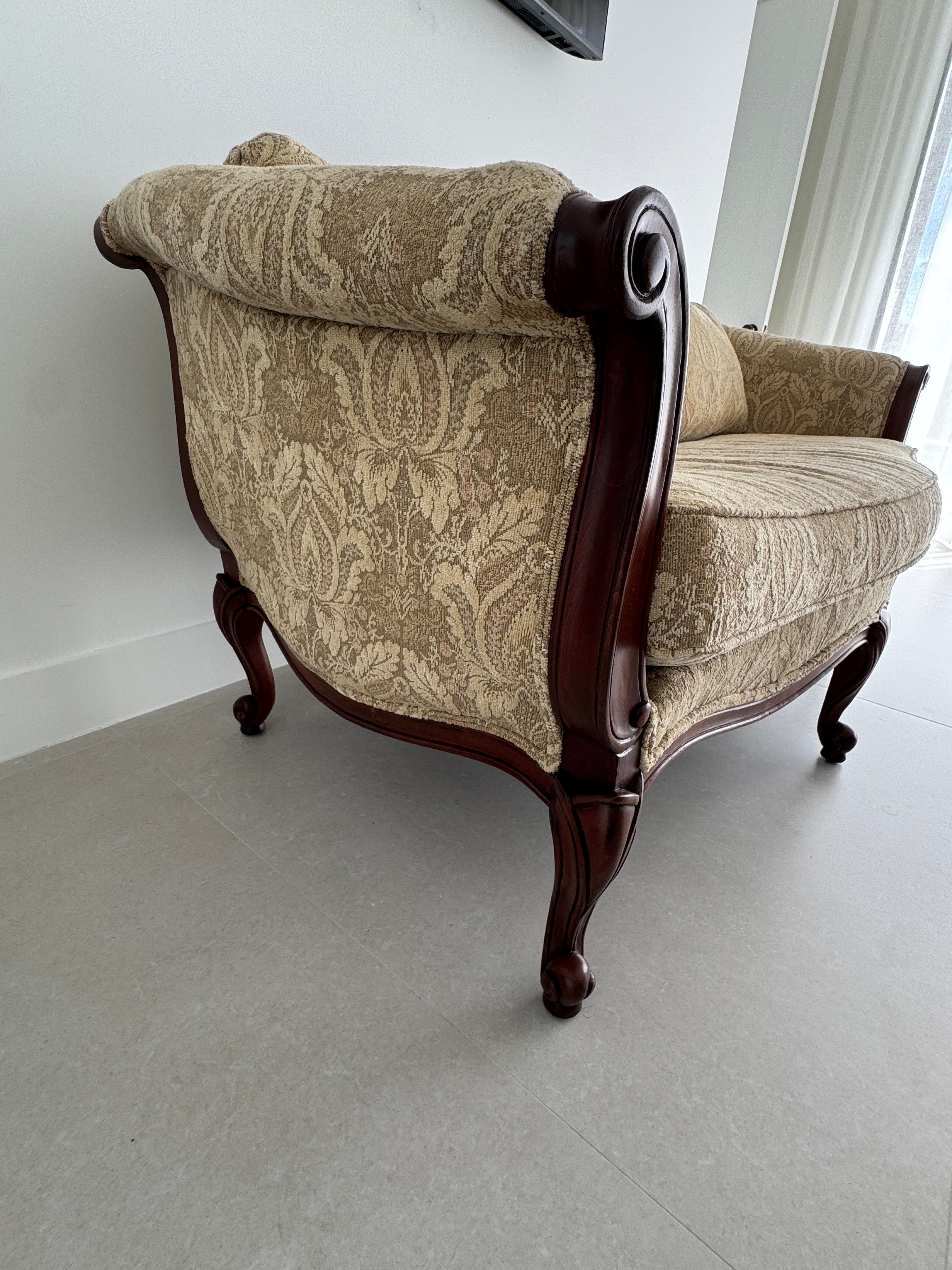 Vintage Ethan Allen Evette Sofa/Settee in Cream Nayeli Grade R Fabric