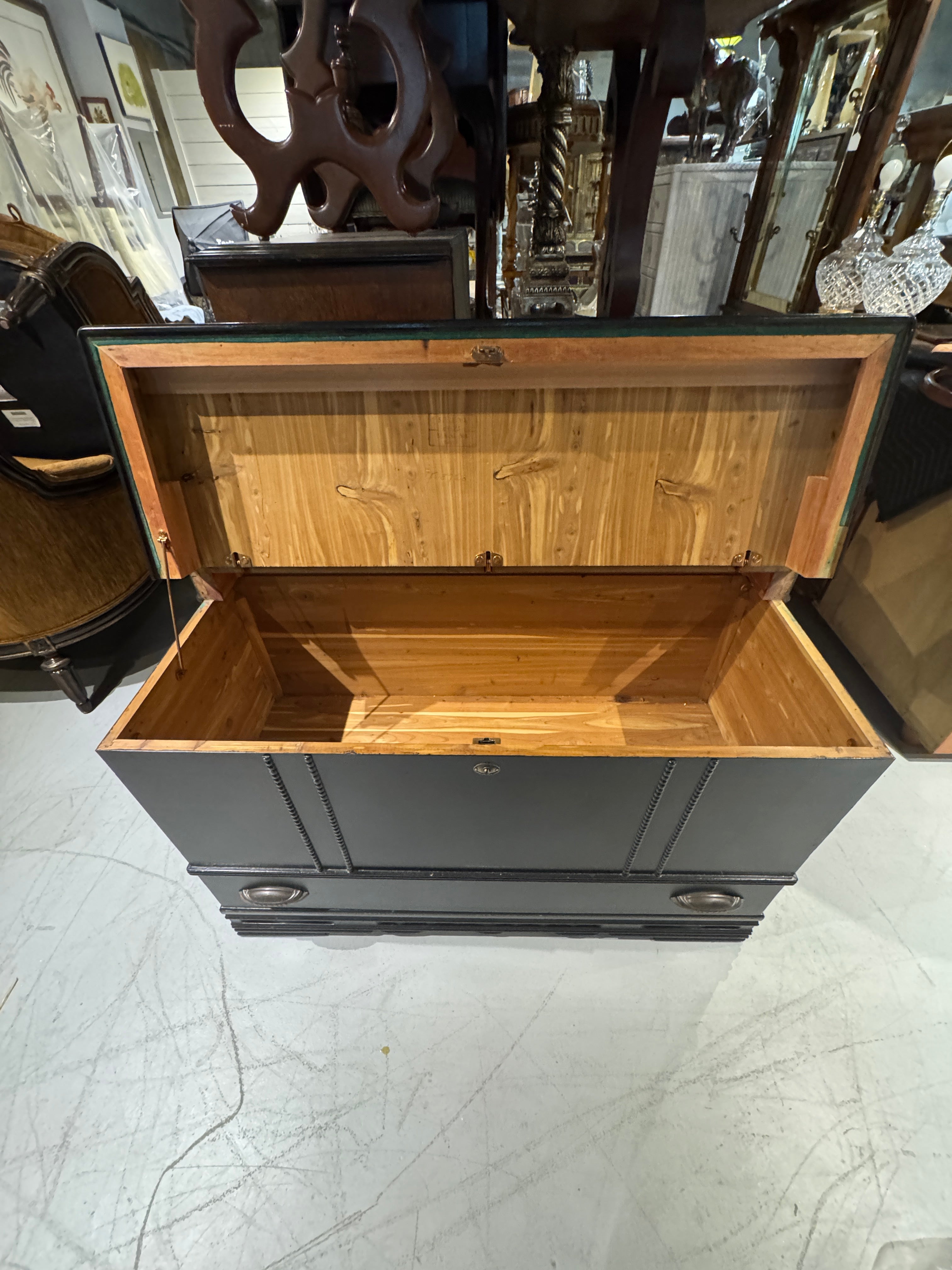 Vintage Storage Hope Chest, Blanket Chest Trunk