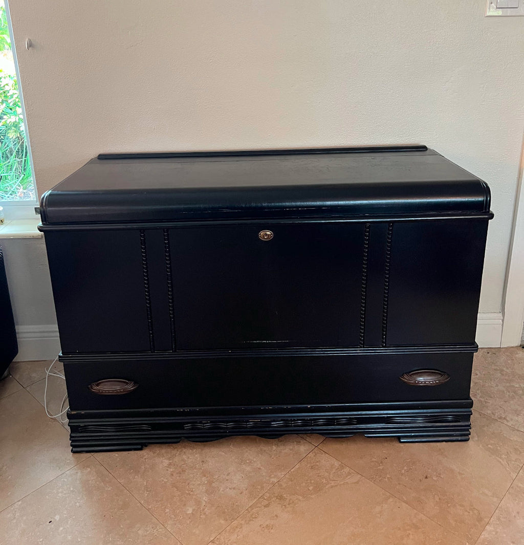 Vintage Storage Hope Chest, Blanket Chest Trunk