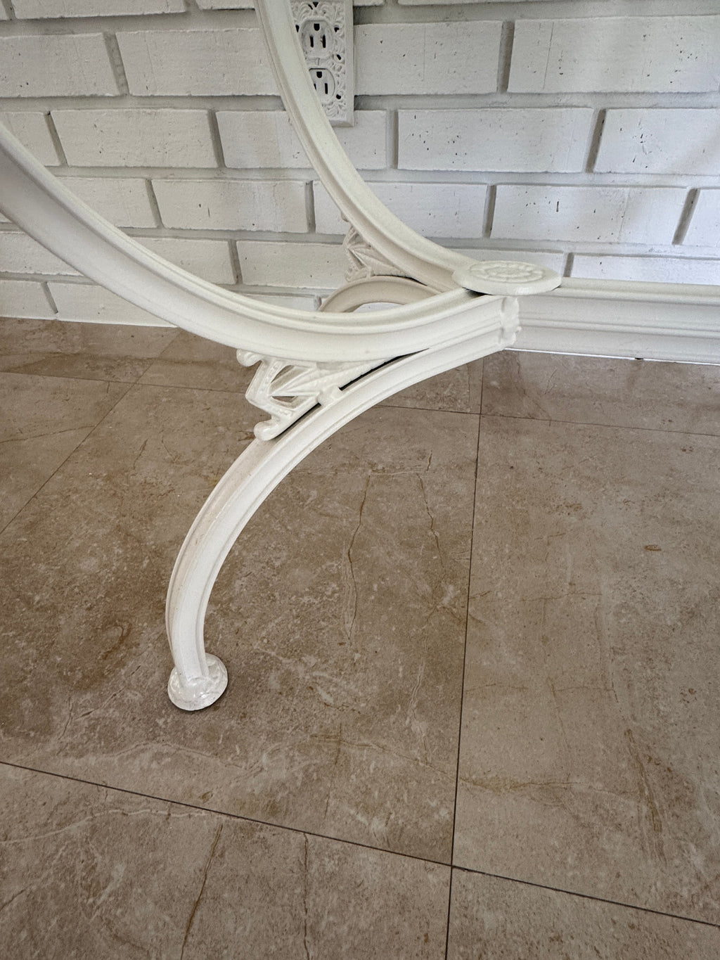 1970s Painted Wrought Iron Indoor/Outdoor Coffee or Side Table with Glass Top