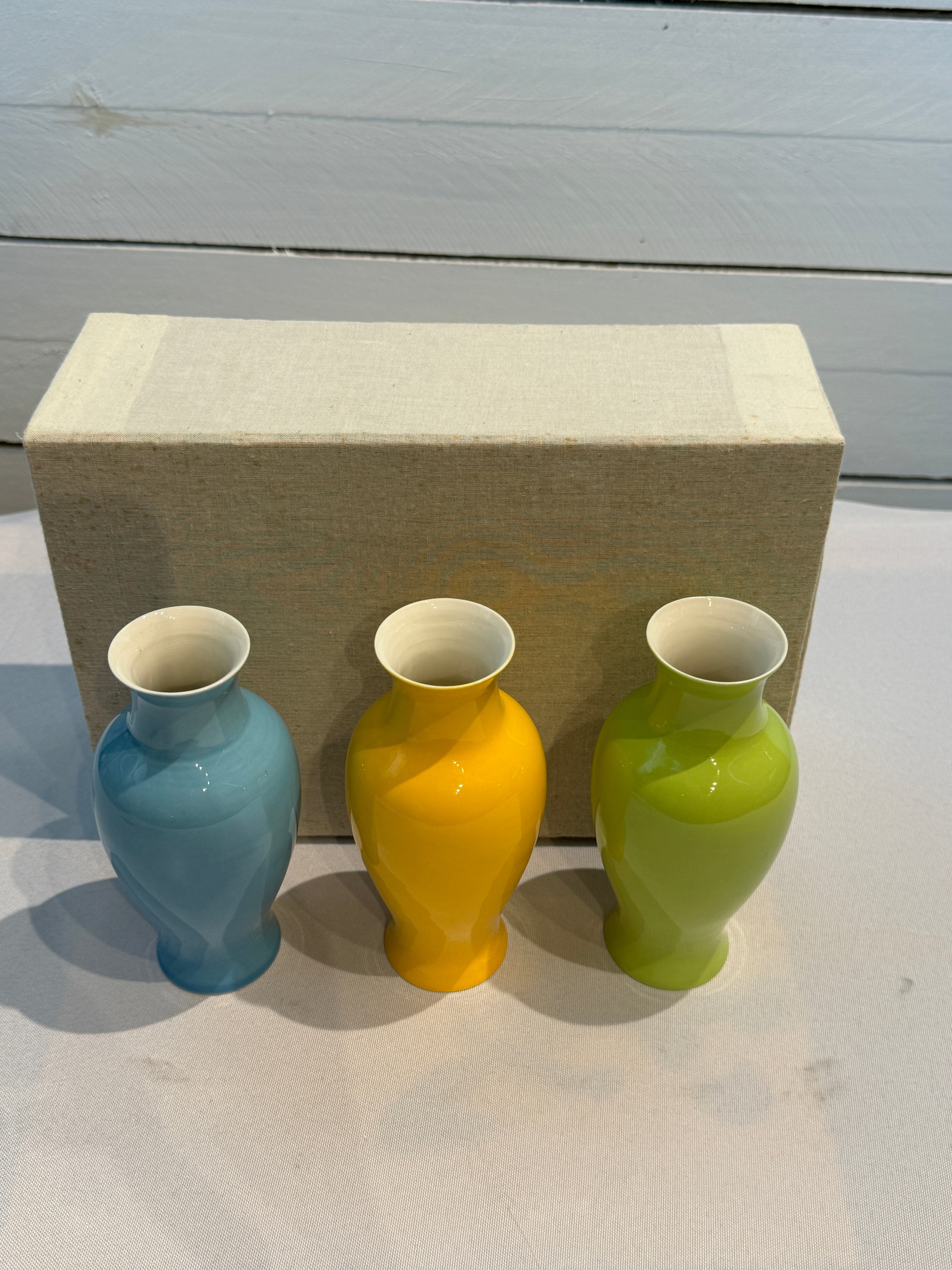 Vintage Middle Kingdom Glossy Mini Bud Vases - Boxed Set of 3