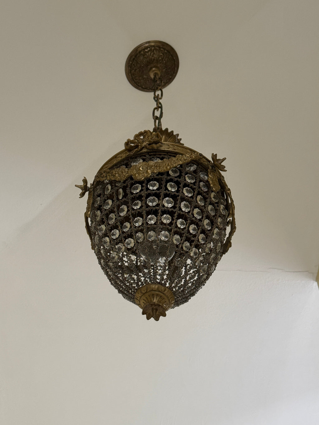 French Rococo Style Teardrop Pendant Chandelier with Gilded Brass and Crystals