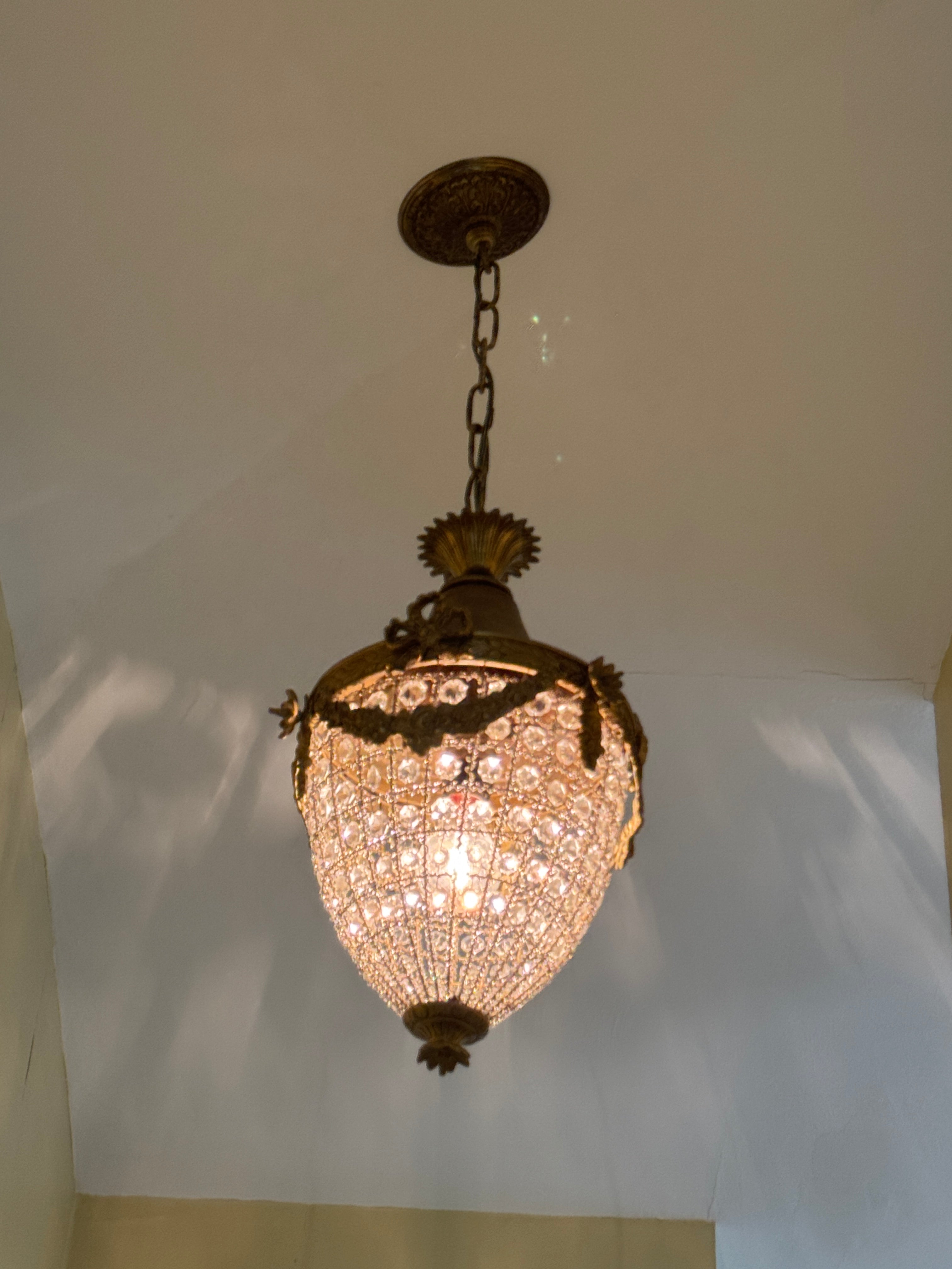 French Rococo Style Teardrop Pendant Chandelier with Gilded Brass and Crystals