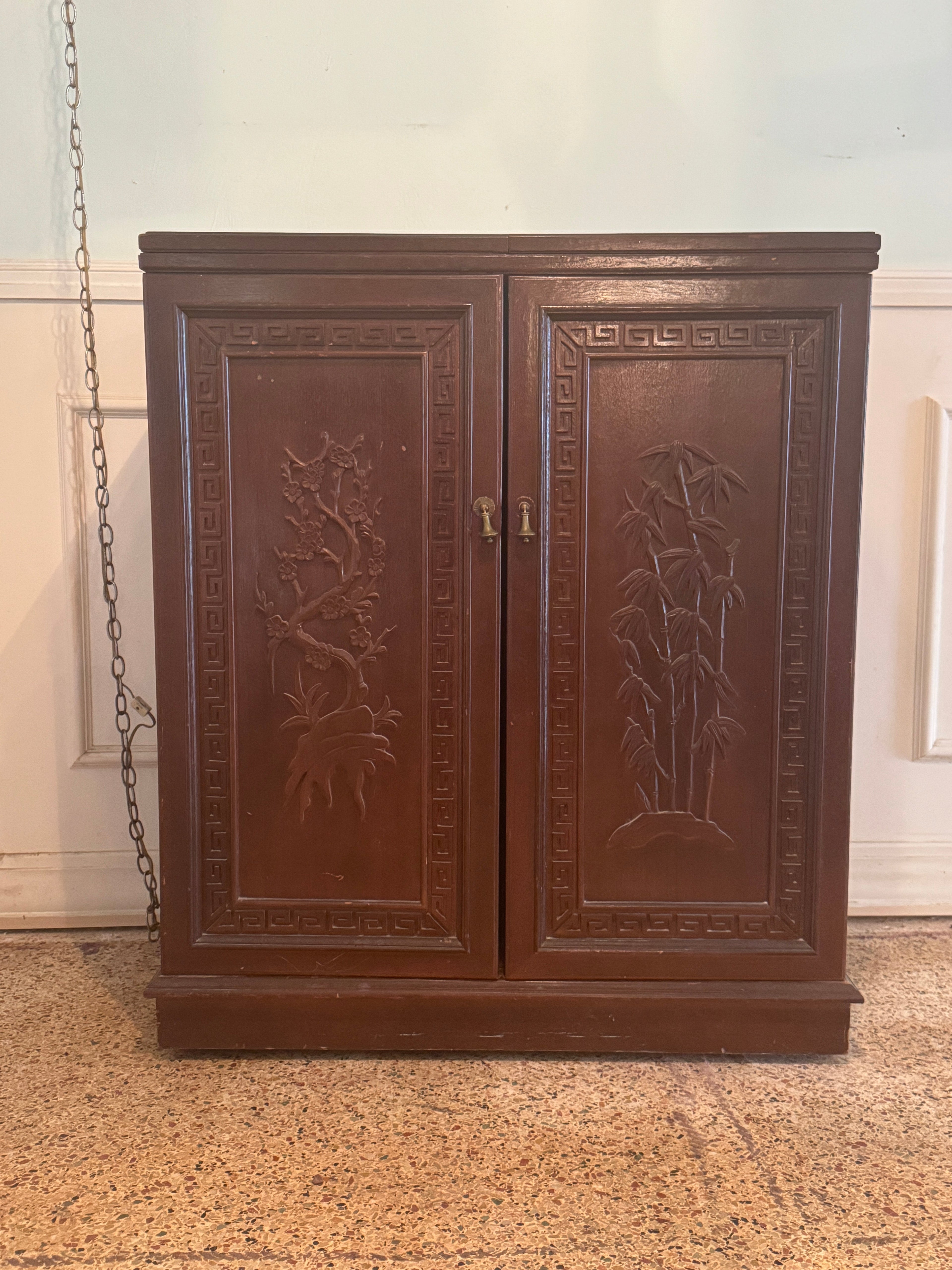 Vintage 1970s Hand Carved Teak Four Seasons Expanding Beverage Bar Cabinet Server