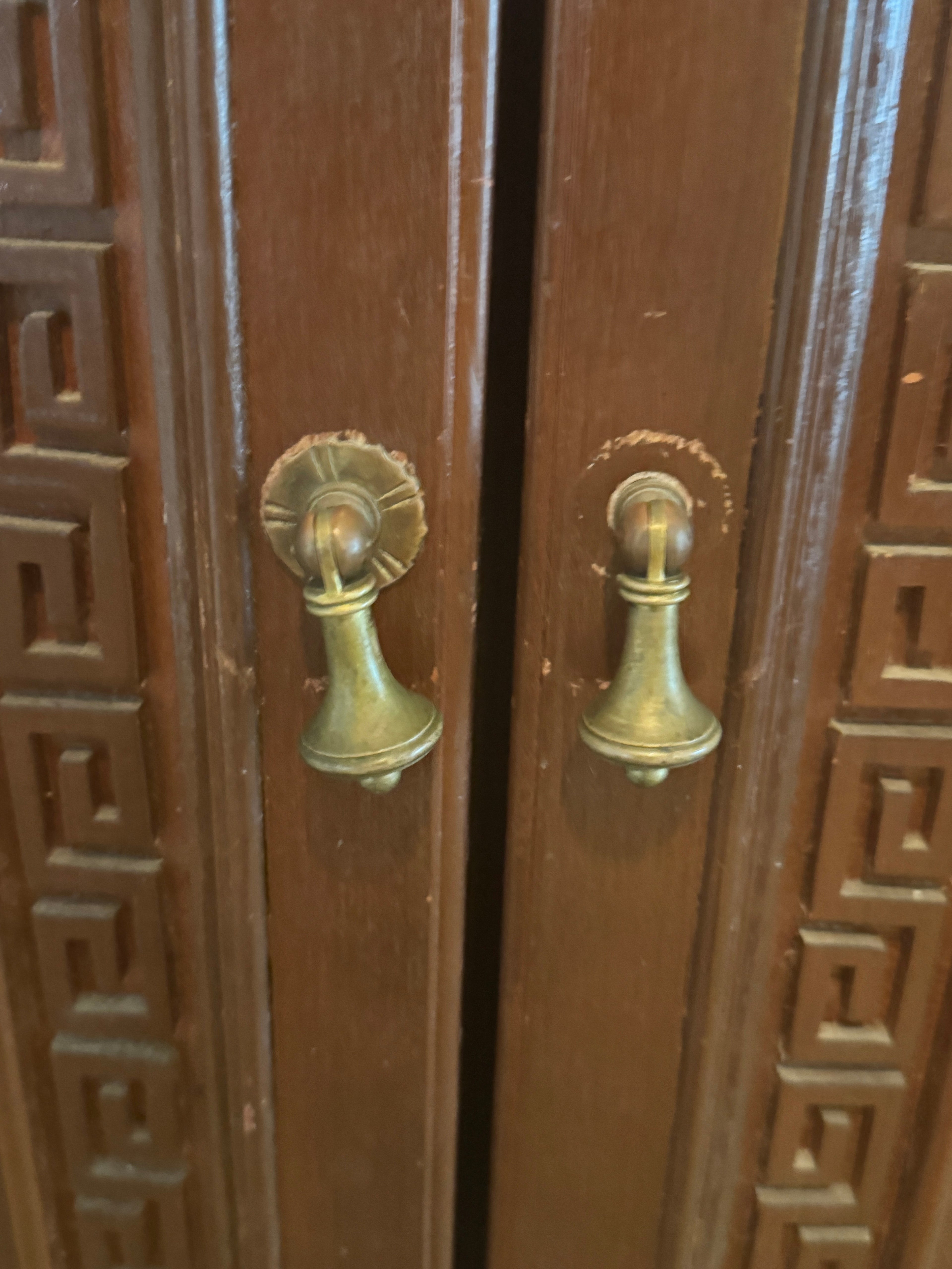 Vintage 1970s Hand Carved Teak Four Seasons Expanding Beverage Bar Cabinet Server