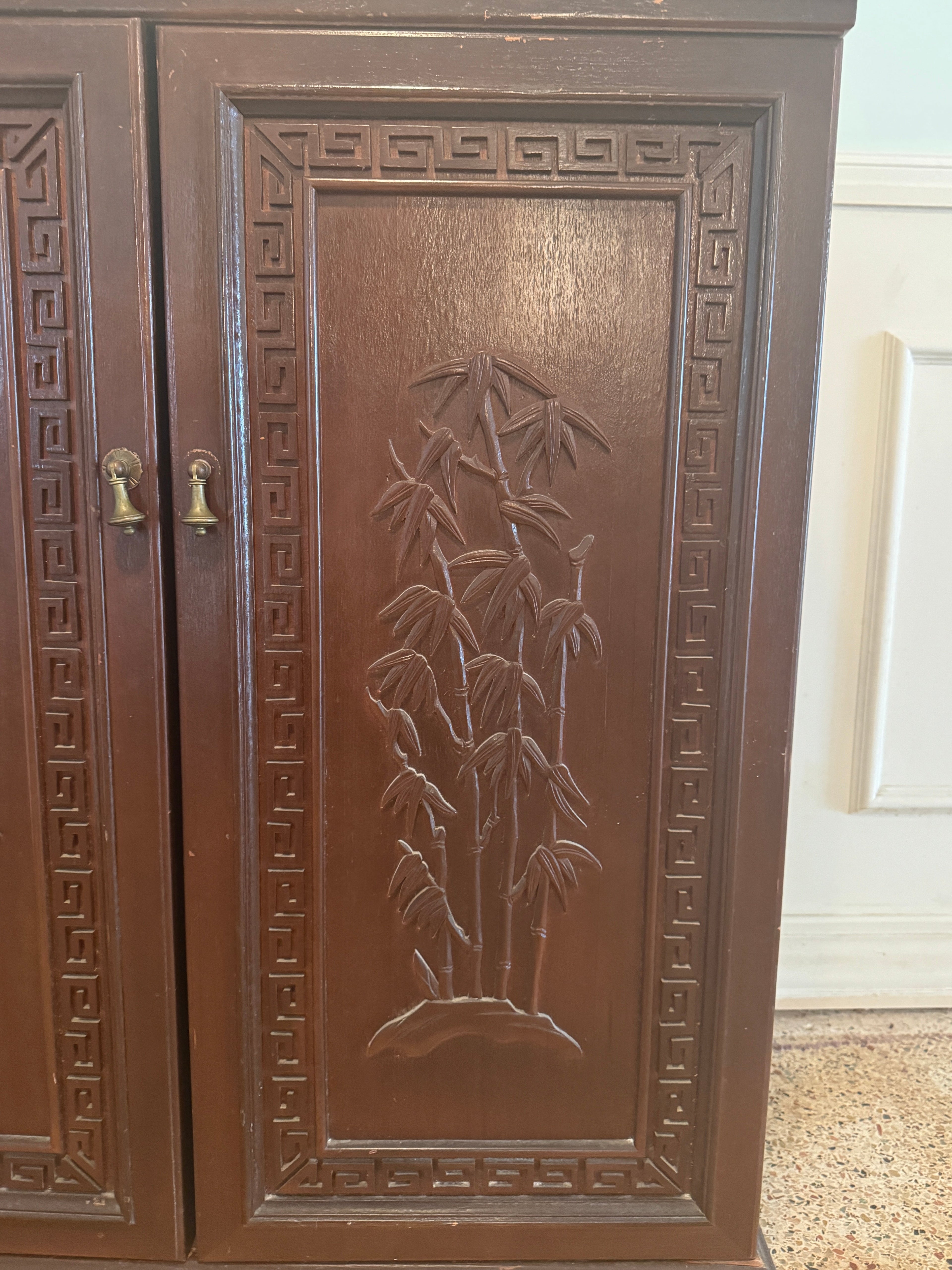 Vintage 1970s Hand Carved Teak Four Seasons Expanding Beverage Bar Cabinet Server