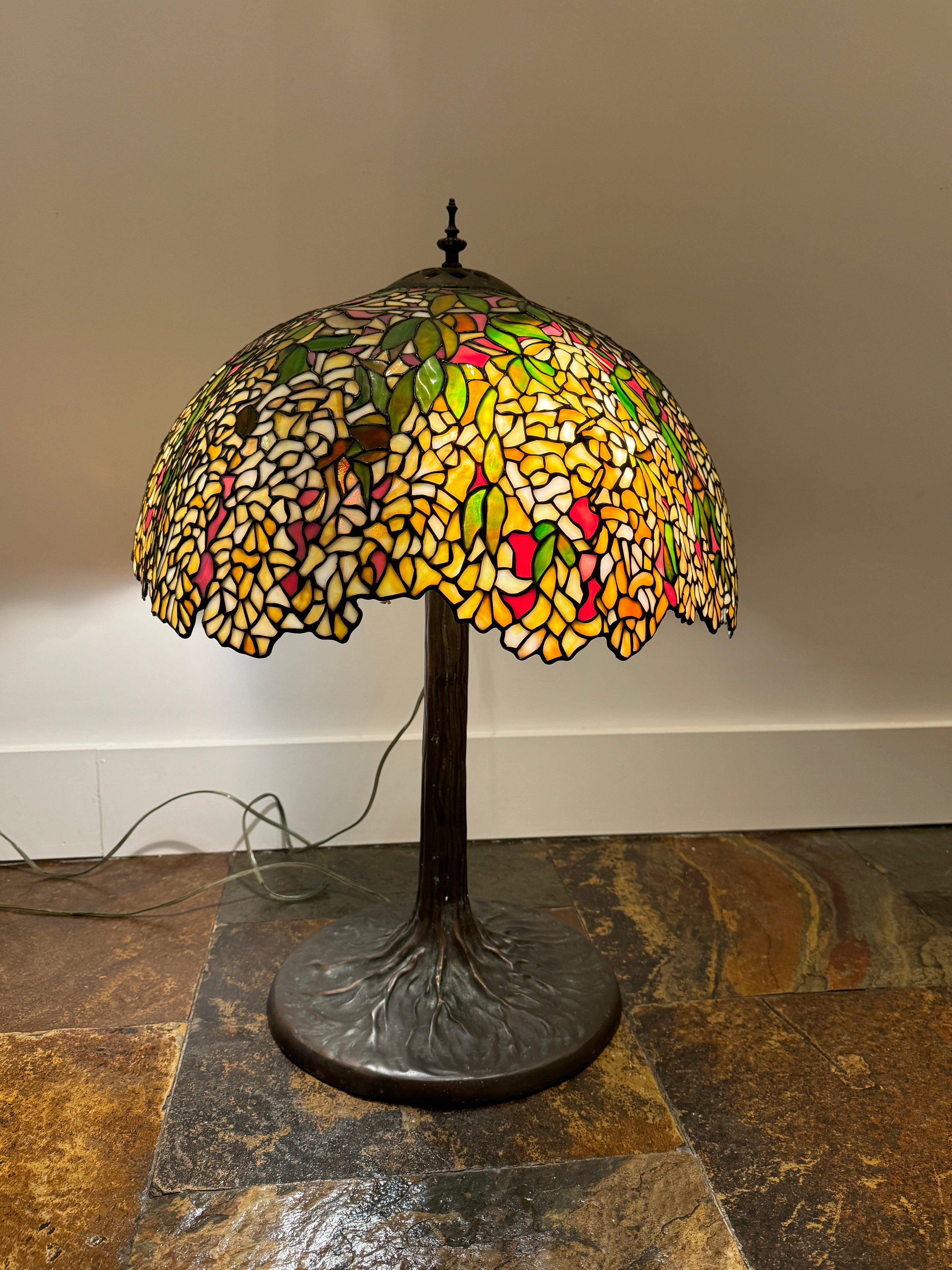 Vintage Tiffany Style Stained Glass Desk or Table Lamp
