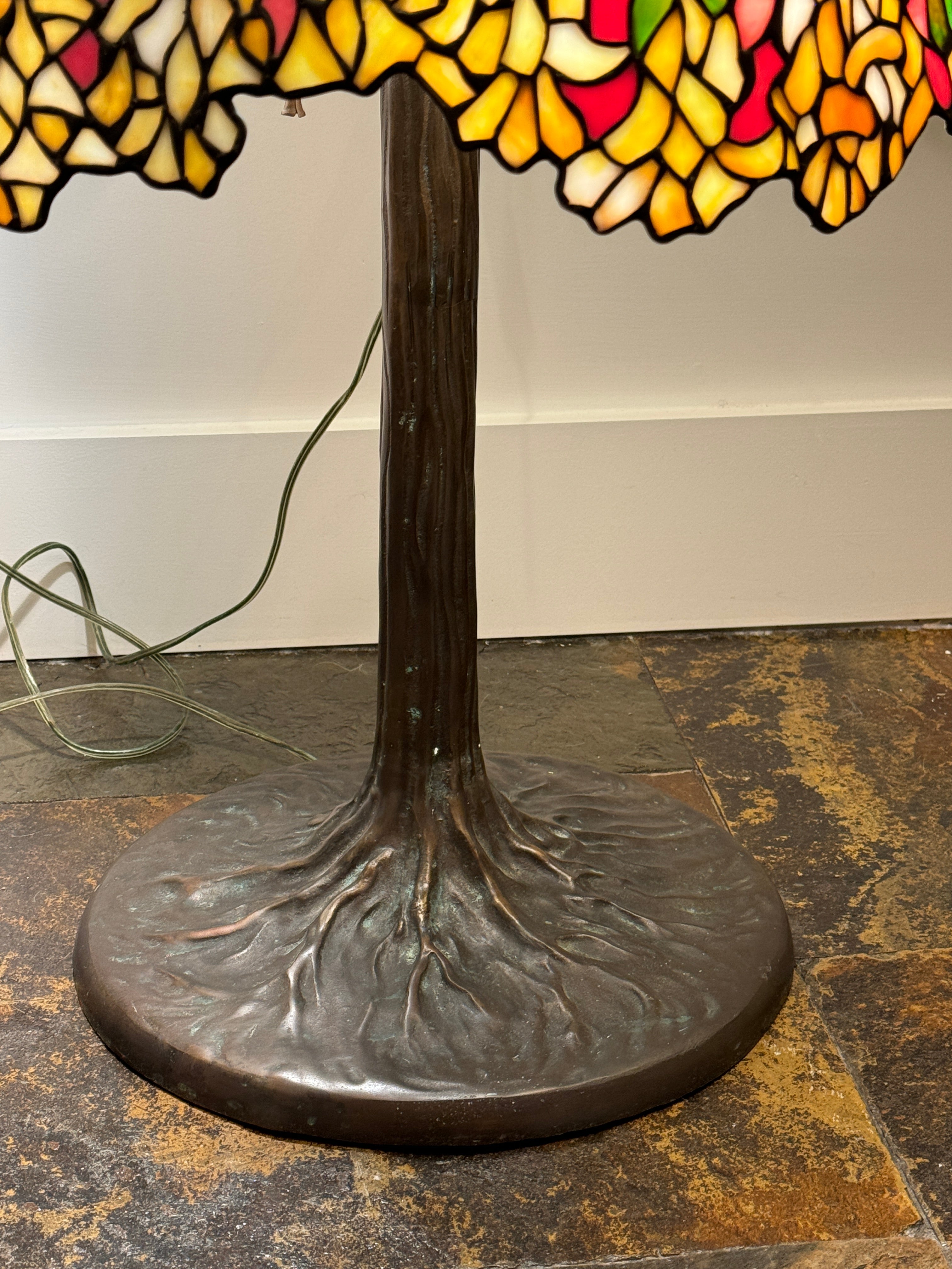 Vintage Tiffany Style Stained Glass Desk or Table Lamp