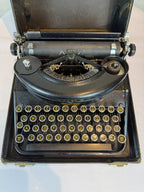 Antique 1934 Remington for Underwood Noiseless Portable Typewriter Serial #651232