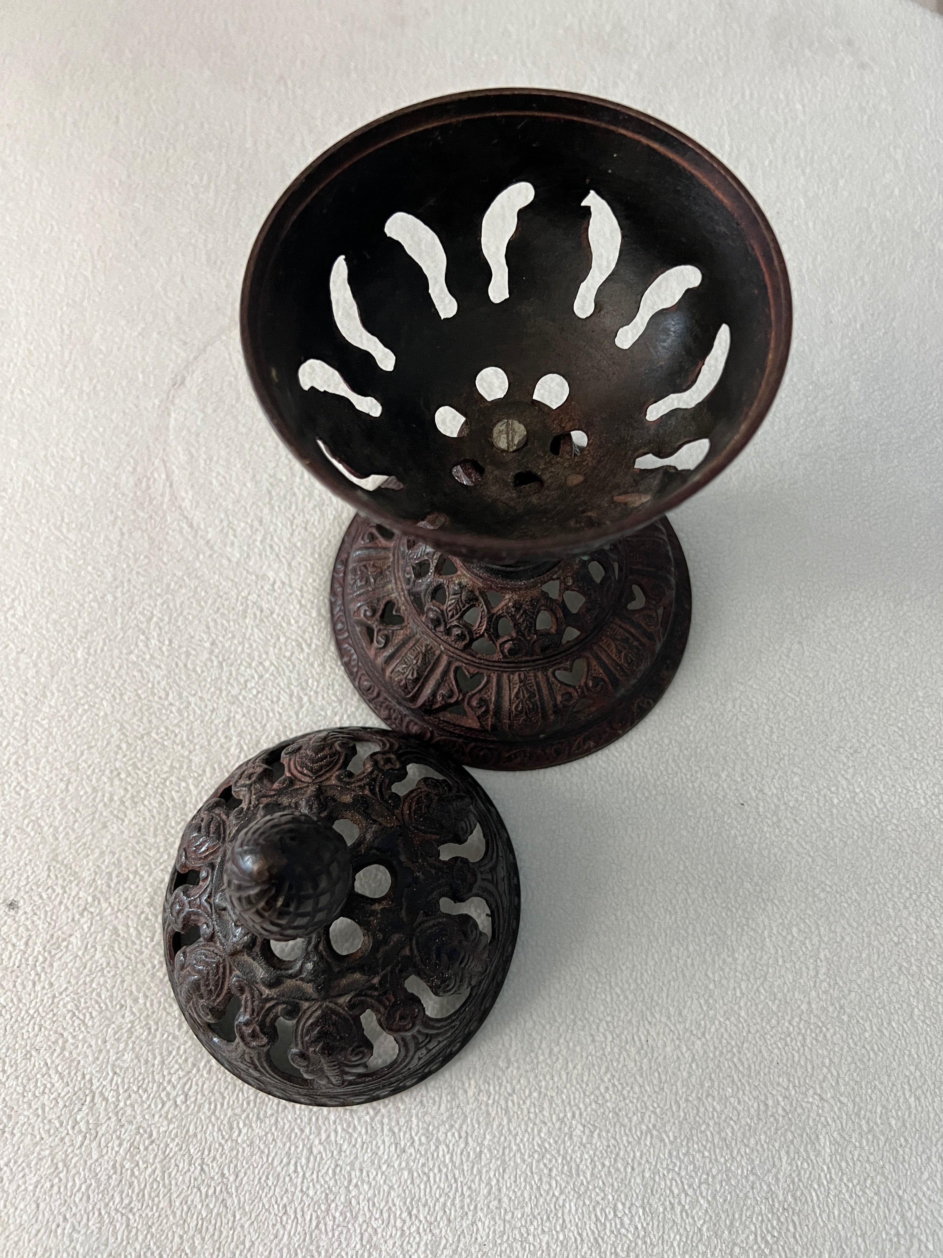 Antique Cast Iron Yarn Holder or Spinner