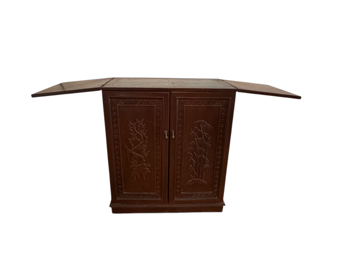 Vintage 1970s Hand Carved Teak Four Seasons Expanding Beverage Bar Cabinet Server