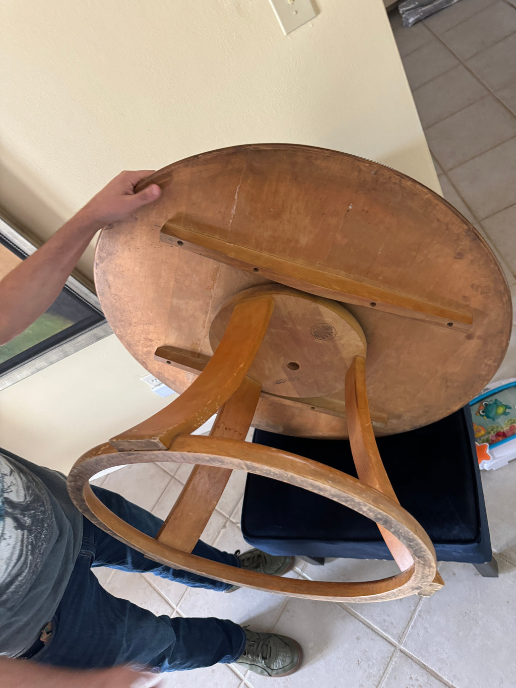 1940s MCM Leo Jiranek by Heywood-Wakefield Round Coffee Table with Lazy Susan, Maple Finish