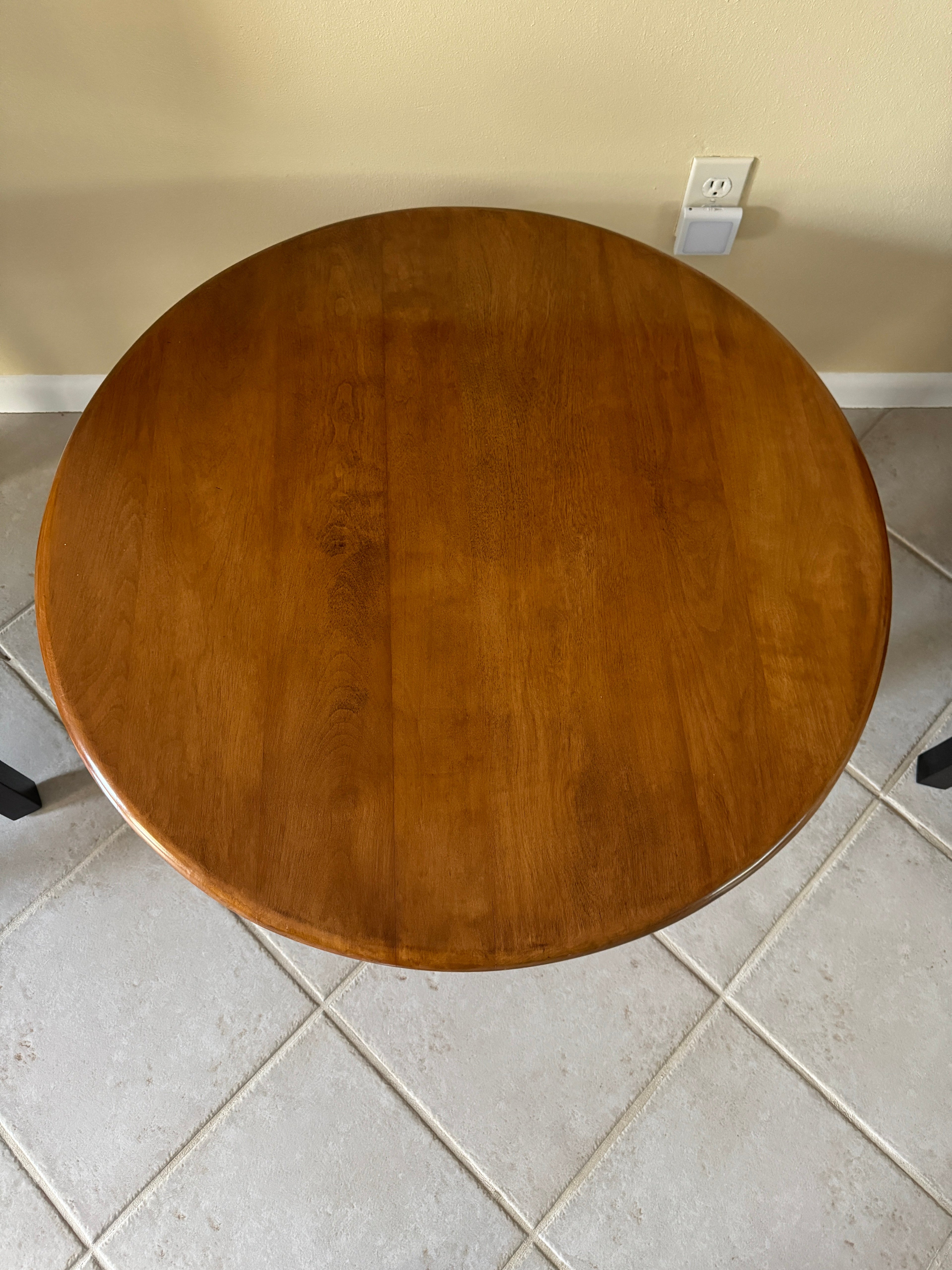 1940s MCM Leo Jiranek by Heywood-Wakefield Round Coffee Table with Lazy Susan, Maple Finish